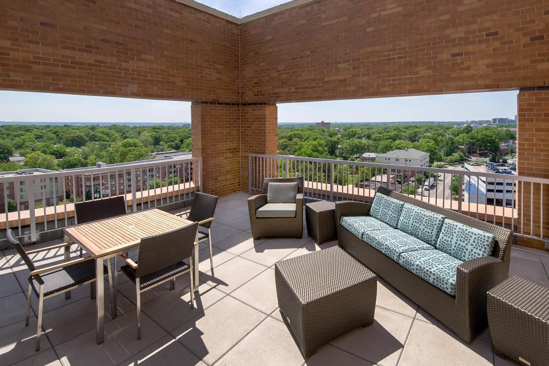 Residence Inn by Marriott Arlington Ballston gallery photo in Arlington, VA — image 8