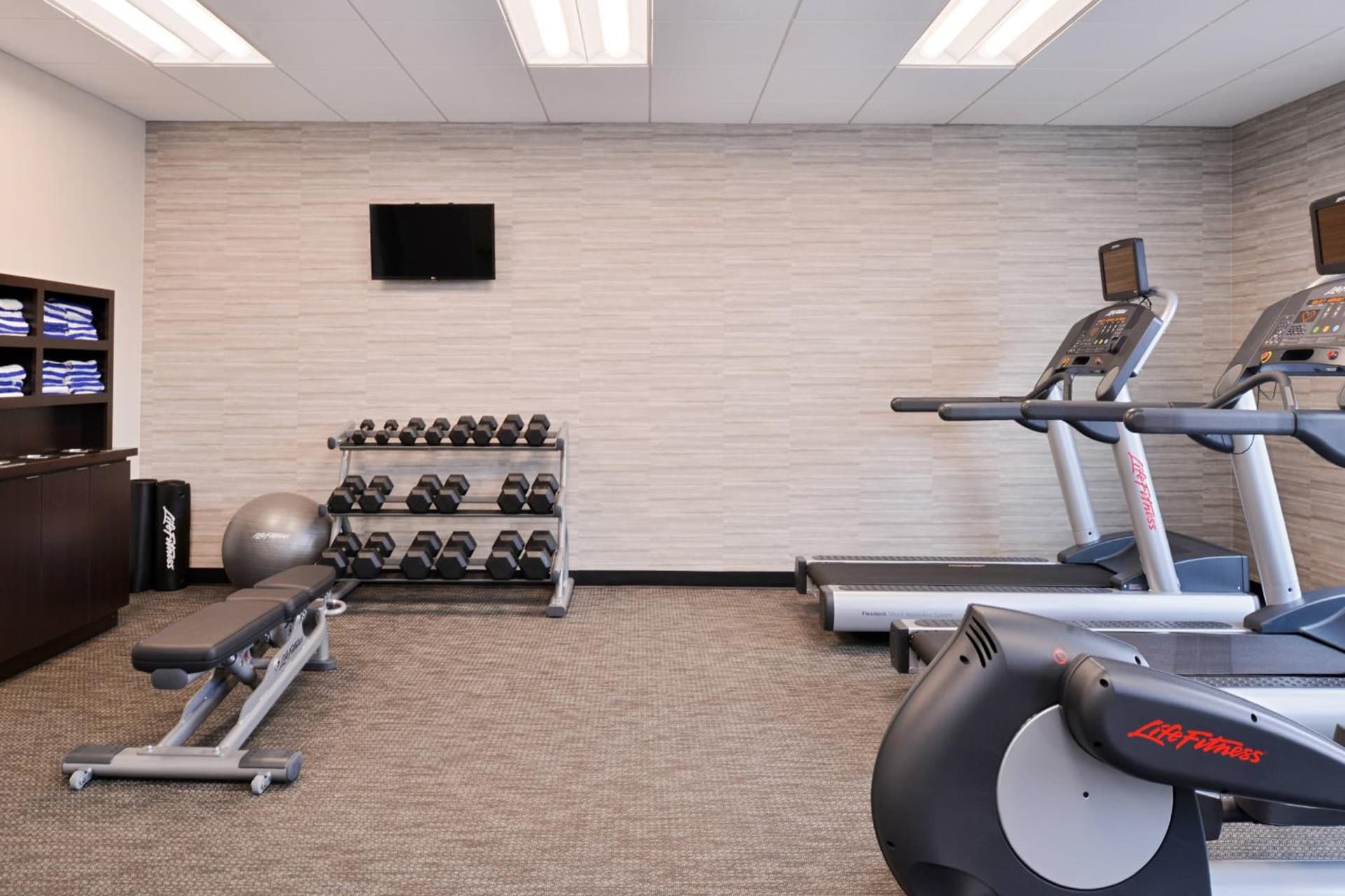 Courtyard by Marriott Toledo North gallery photo in Toledo, OH — image 22