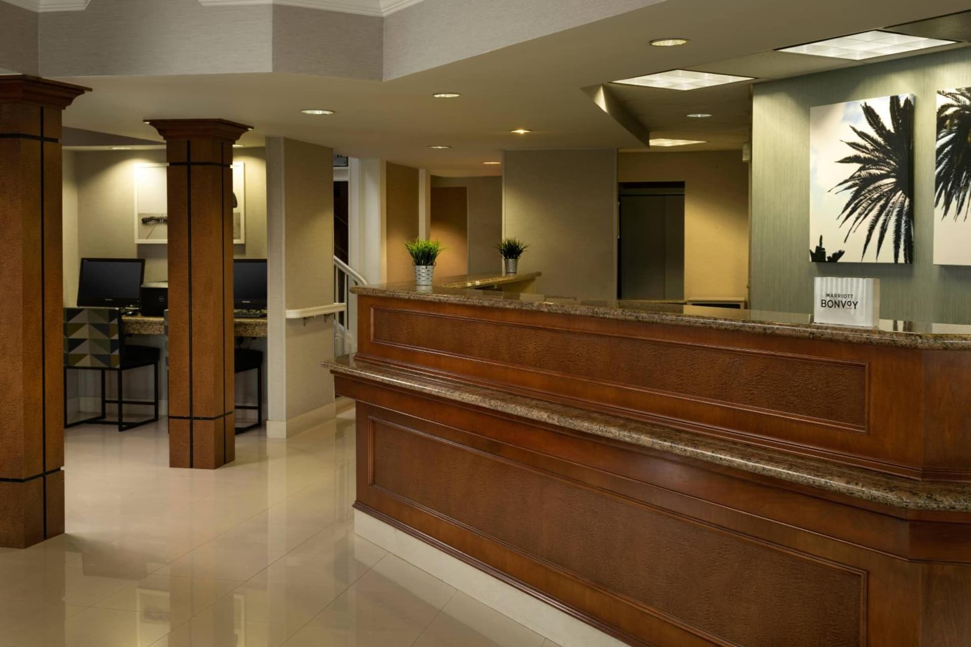 Residence Inn by Marriott San Francisco Airport San Mateo property views in San Mateo, CA — gallery photo 3