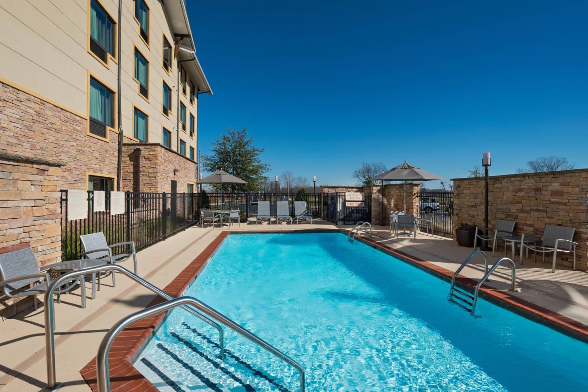 TownePlace Suites by Marriott Monroe property views in Monroe, LA — gallery photo 3
