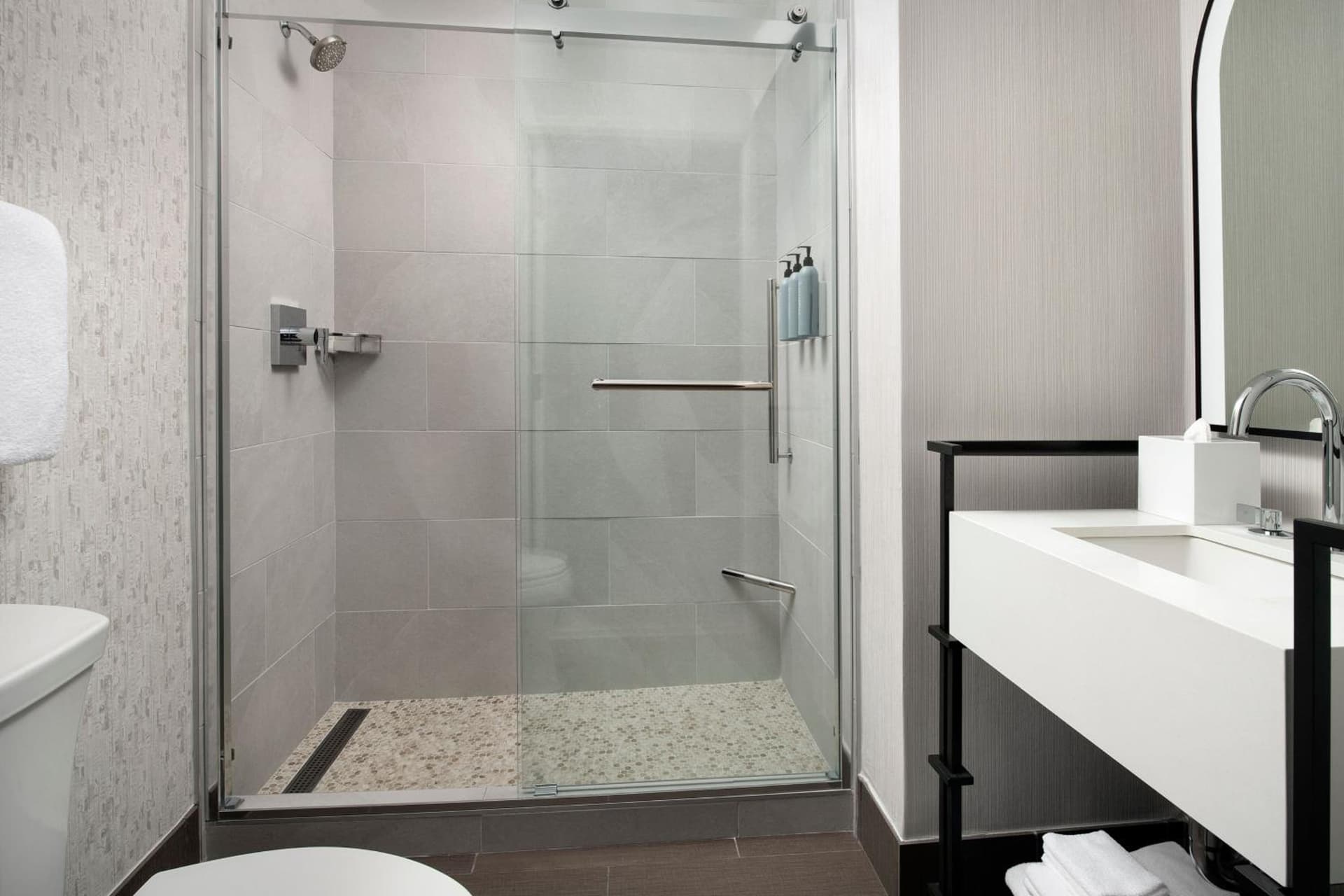 Courtyard by Marriott San Diego Downtown gallery photo in San Diego, CA — image 55