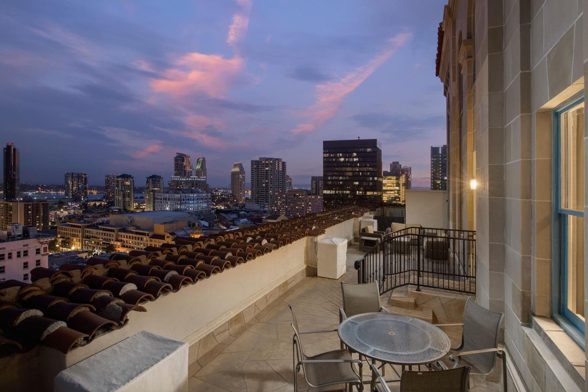 Courtyard by Marriott San Diego Downtown gallery photo in San Diego, CA — image 19