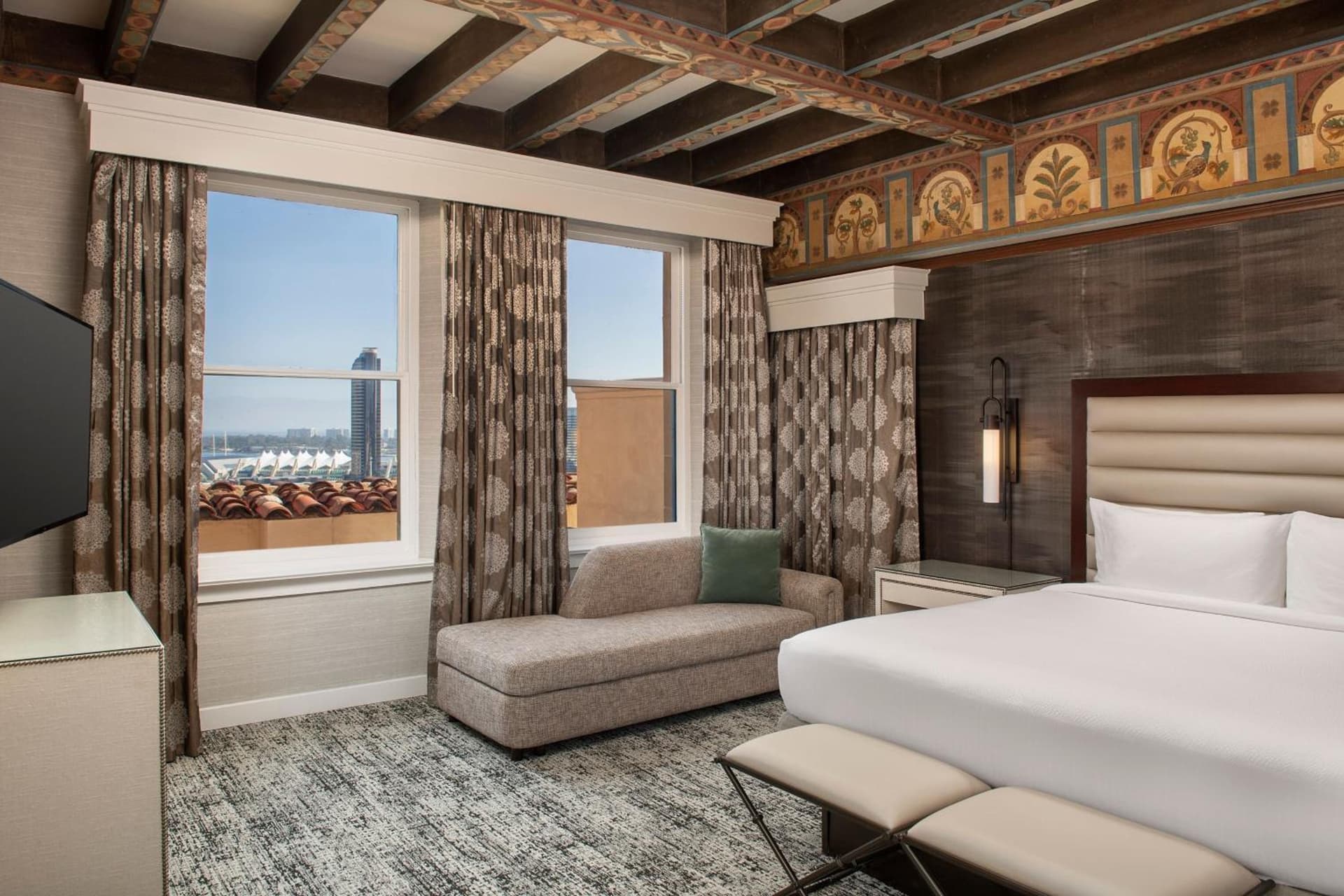 Courtyard by Marriott San Diego Downtown gallery photo in San Diego, CA — image 26