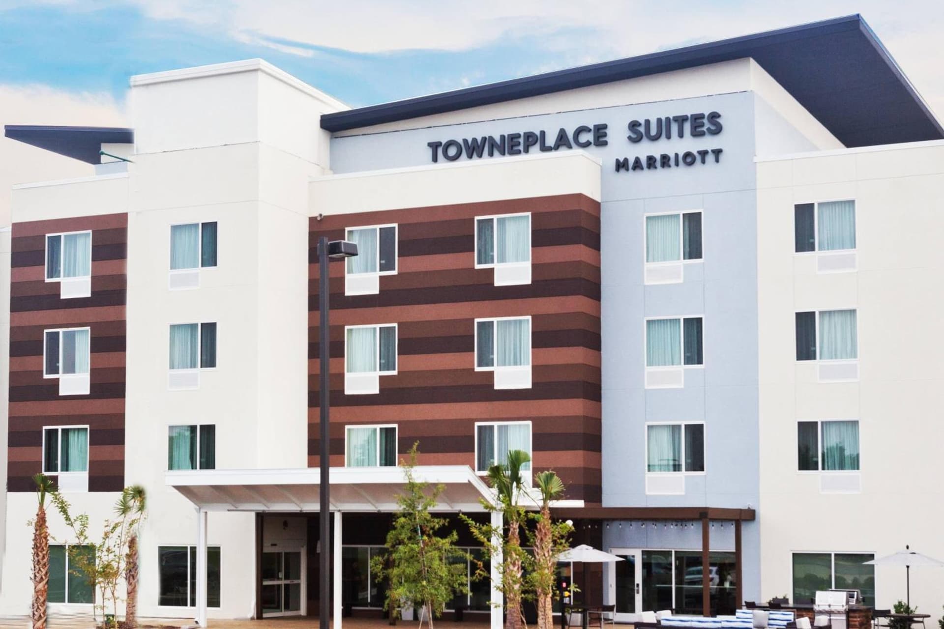 TownePlace Suites by Marriott Montgomery EastChase interior in Montgomery, AL — gallery photo 2