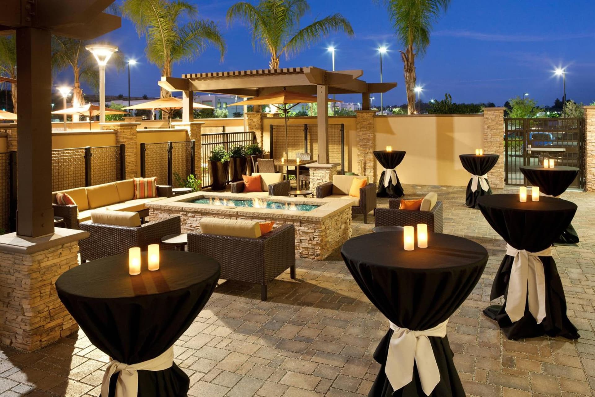 Courtyard by Marriott San Diego Oceanside gallery photo in Oceanside, CA — image 13