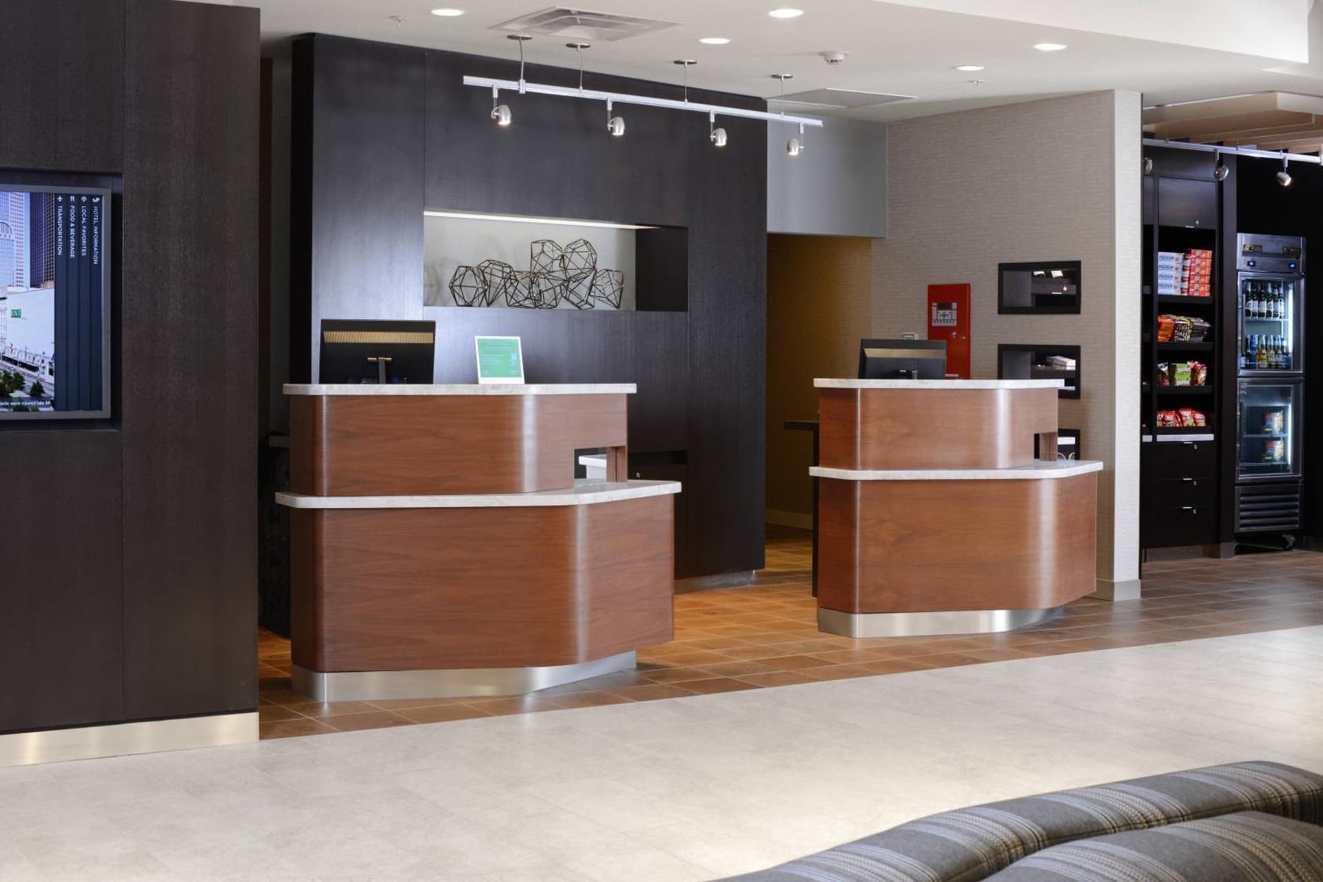 Courtyard by Marriott Dallas Plano/The Colony interior in The Colony, TX — gallery photo 2
