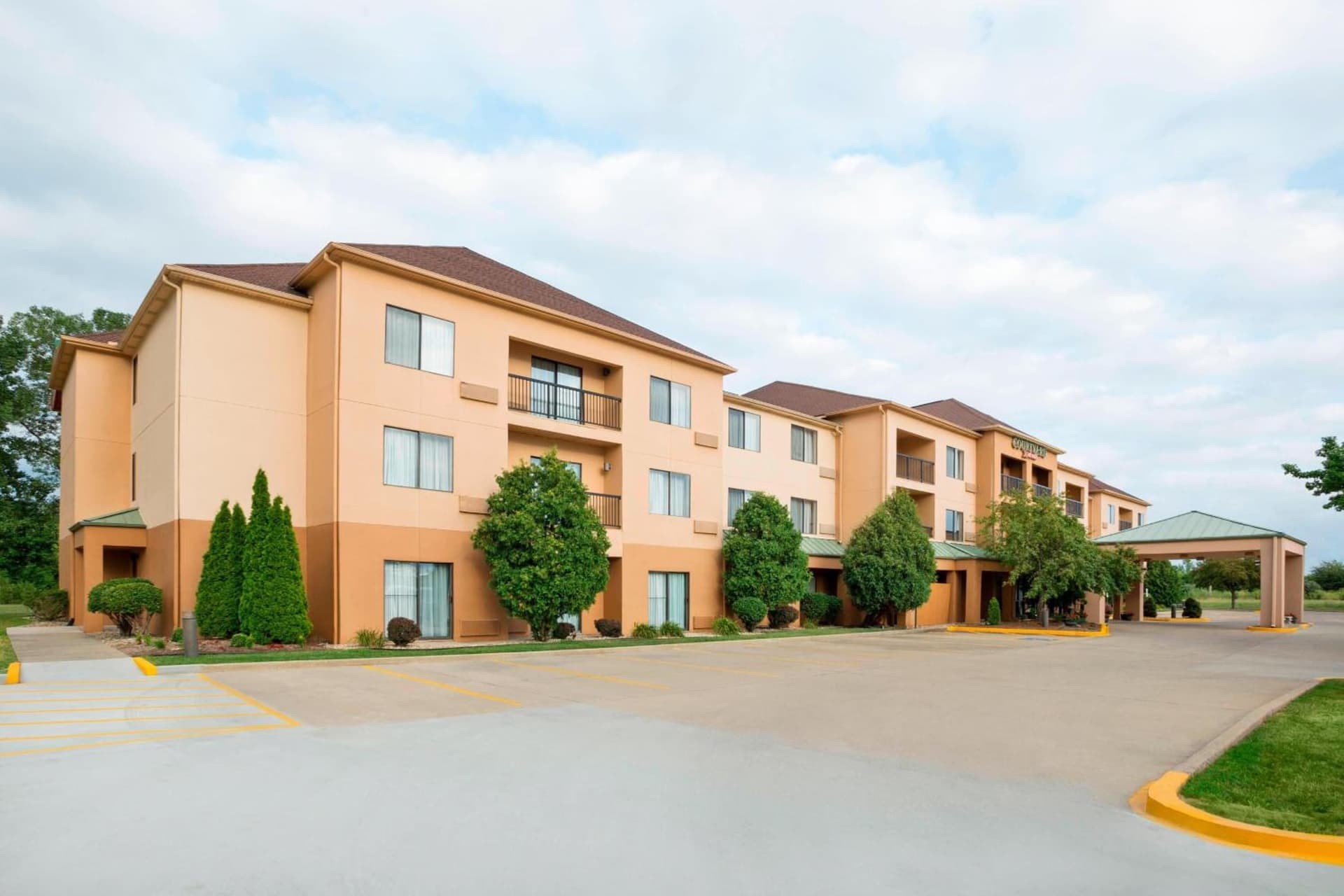Courtyard by Marriott Springfield featured exterior or lobby in Springfield, IL — similar hotel