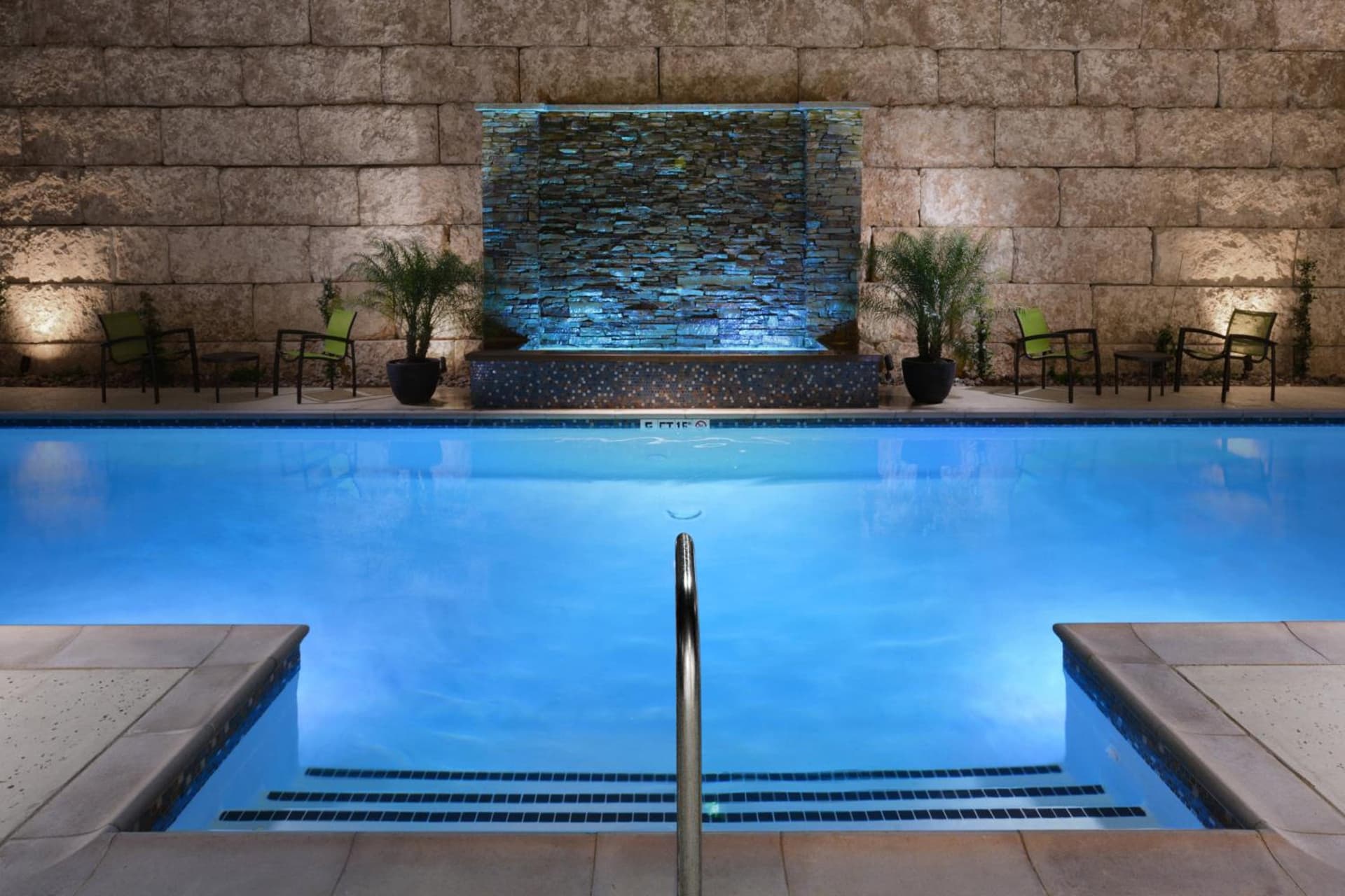 SpringHill Suites by Marriott San Antonio Northwest at The RIM interior in San Antonio, TX — gallery photo 2