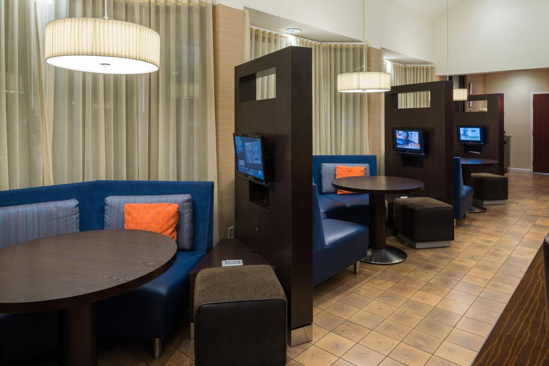 Courtyard by Marriott Vacaville gallery photo in Vacaville, CA — image 35