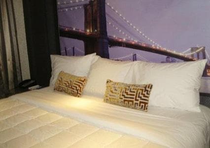 Rodeway Inn Near JFK Airport property views in Queens, NY — gallery photo 3