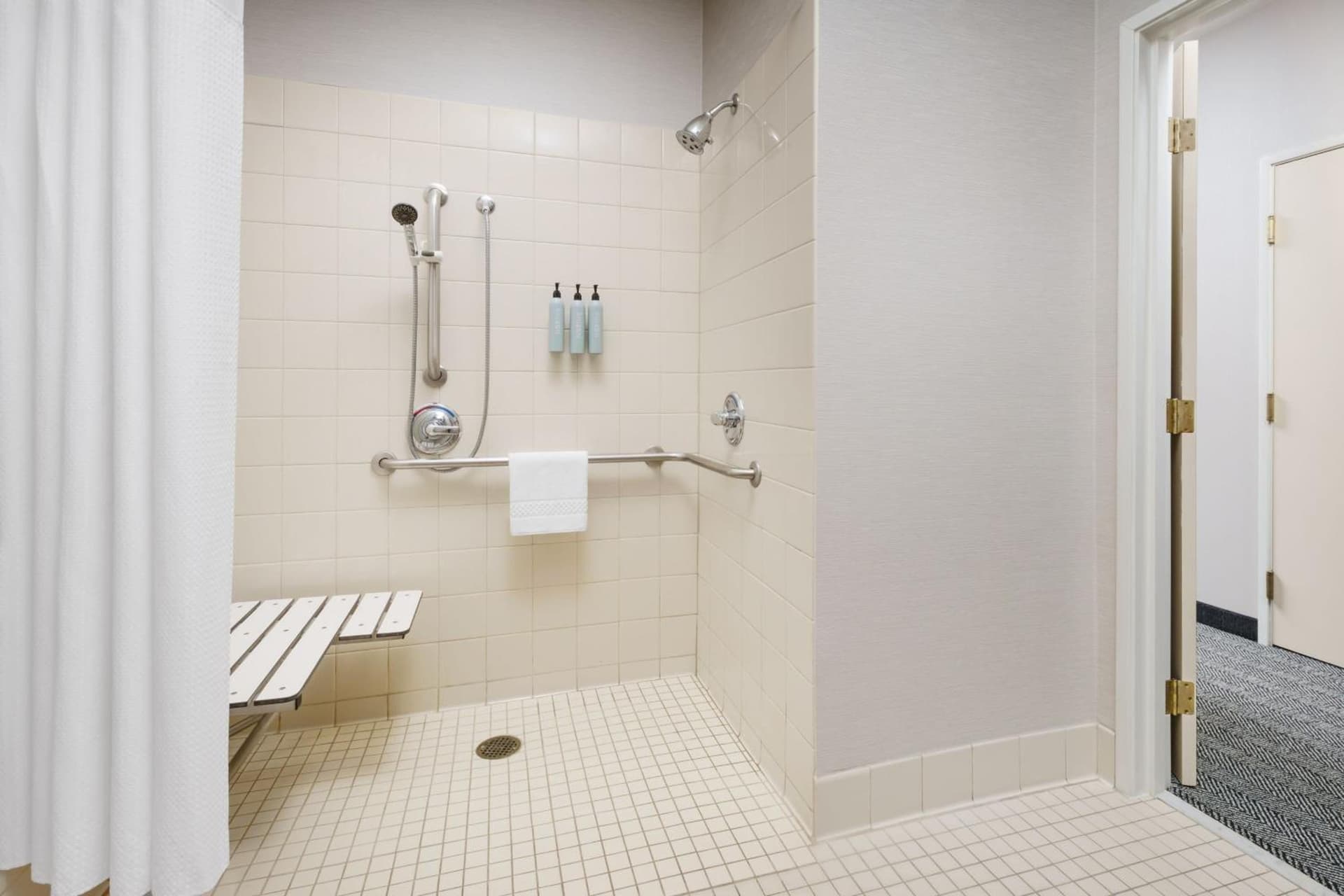 Courtyard by Marriott Sacramento Folsom gallery photo in Folsom, CA — image 35