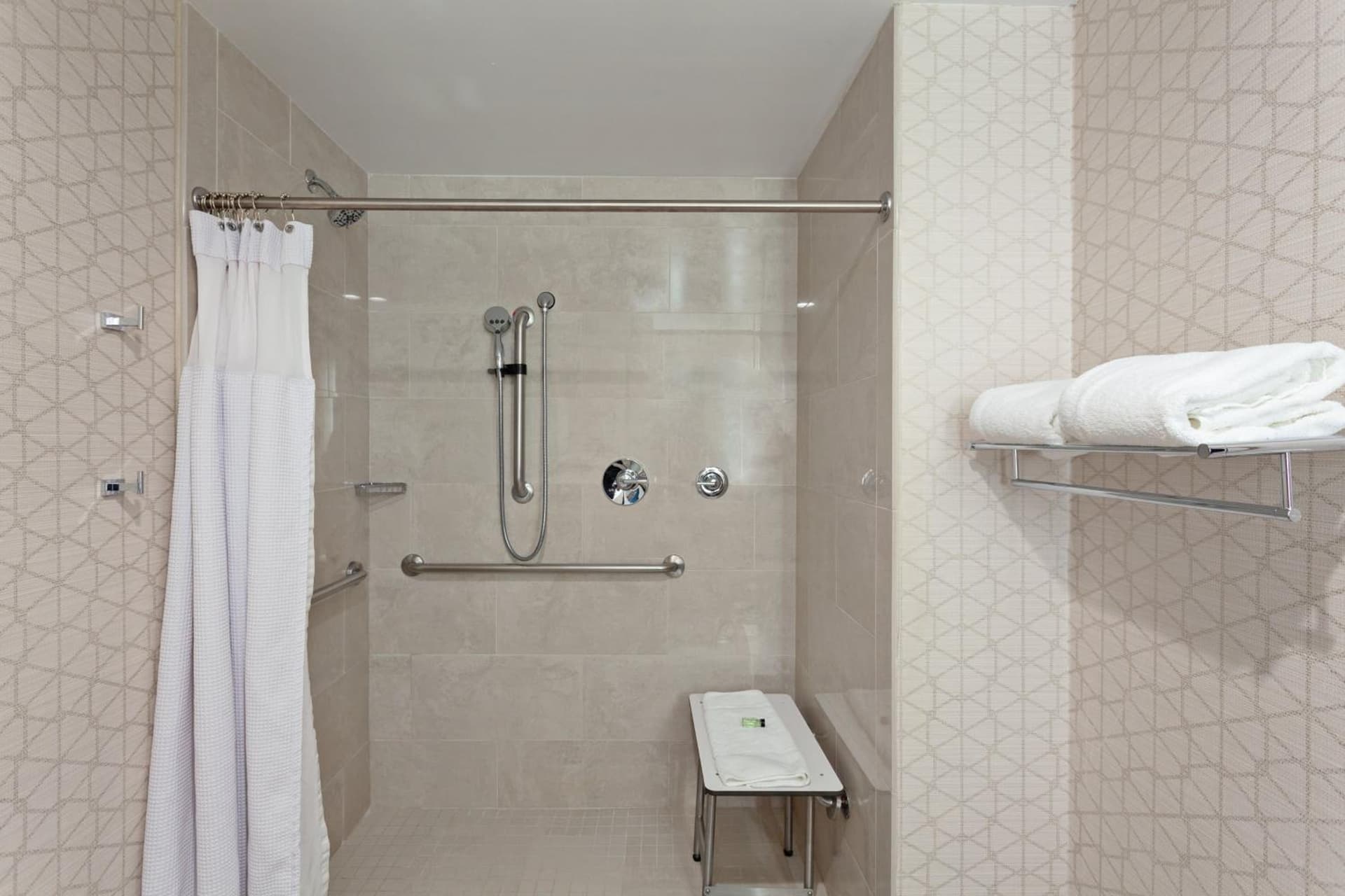 Crowne Plaza Silicon Valley North - Union City by IHG gallery photo in Union City, CA — image 8