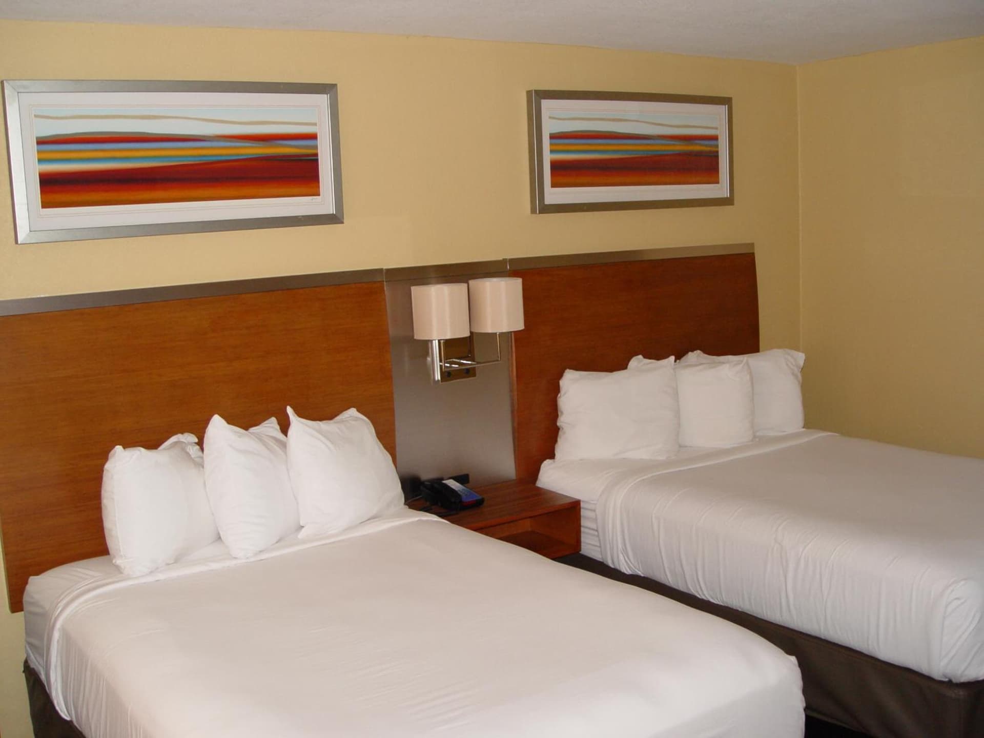 Clarion Hotel Bakersfield North gallery photo in Bakersfield, CA — image 75