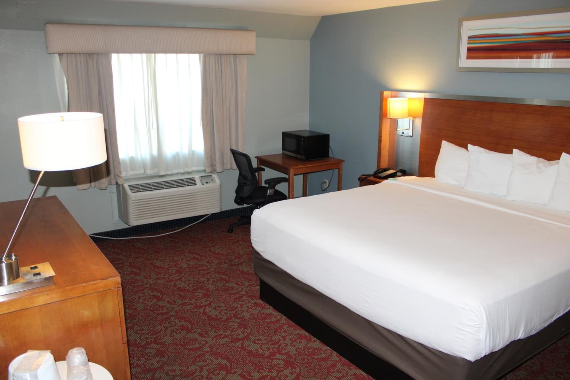 Clarion Hotel Bakersfield North gallery photo in Bakersfield, CA — image 82