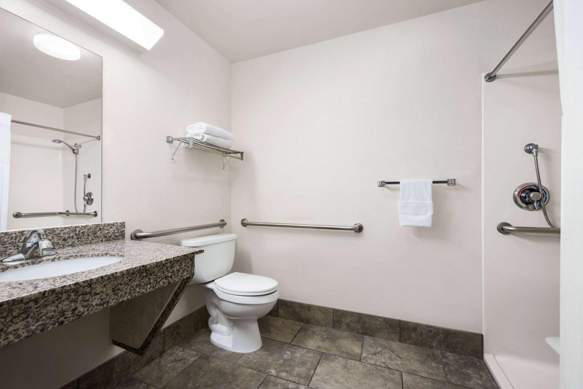 Travelodge by Wyndham Yuma gallery photo in Yuma, AZ — image 23