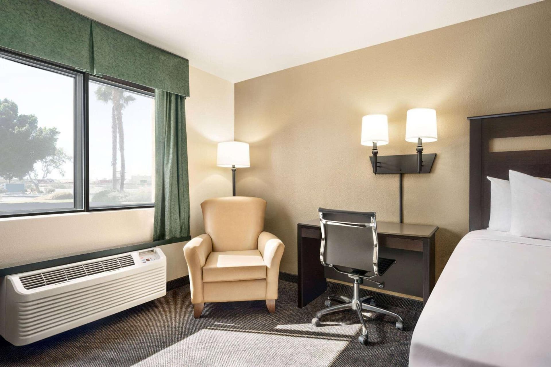 Travelodge by Wyndham Yuma gallery photo in Yuma, AZ — image 15