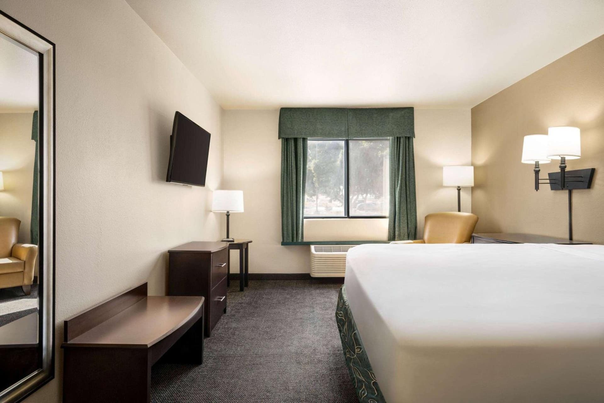 Travelodge by Wyndham Yuma gallery photo in Yuma, AZ — image 24