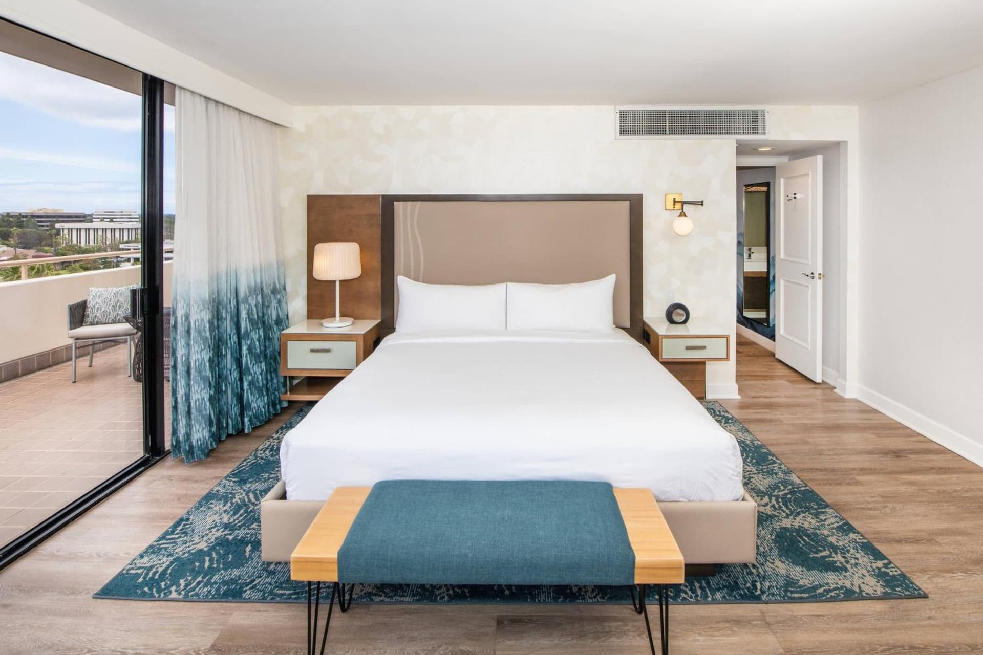 Renaissance Newport Beach Hotel gallery photo in Newport Beach, CA — image 25