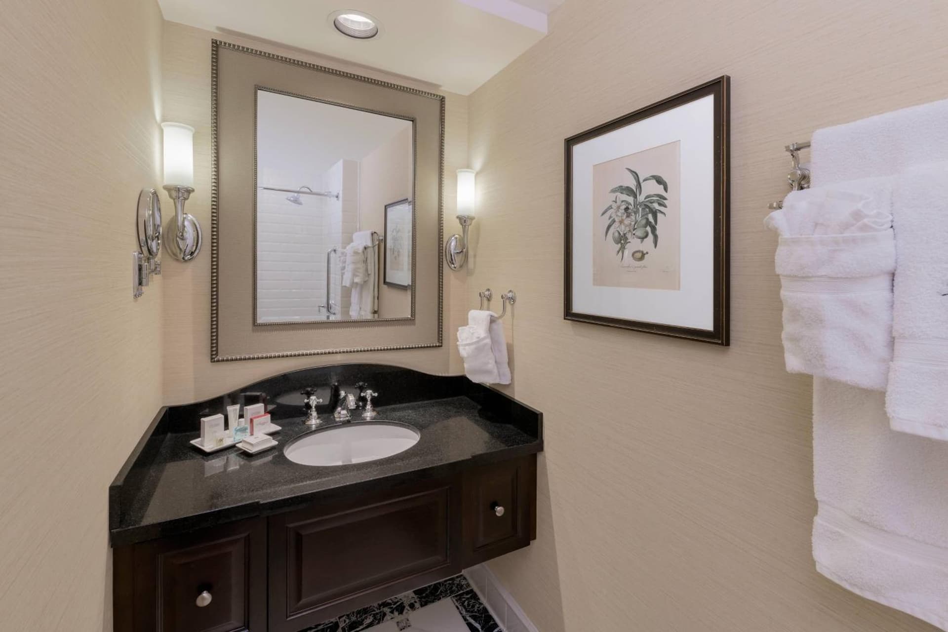 The Raphael Hotel, Autograph Collection gallery photo in Kansas City, MO — image 63