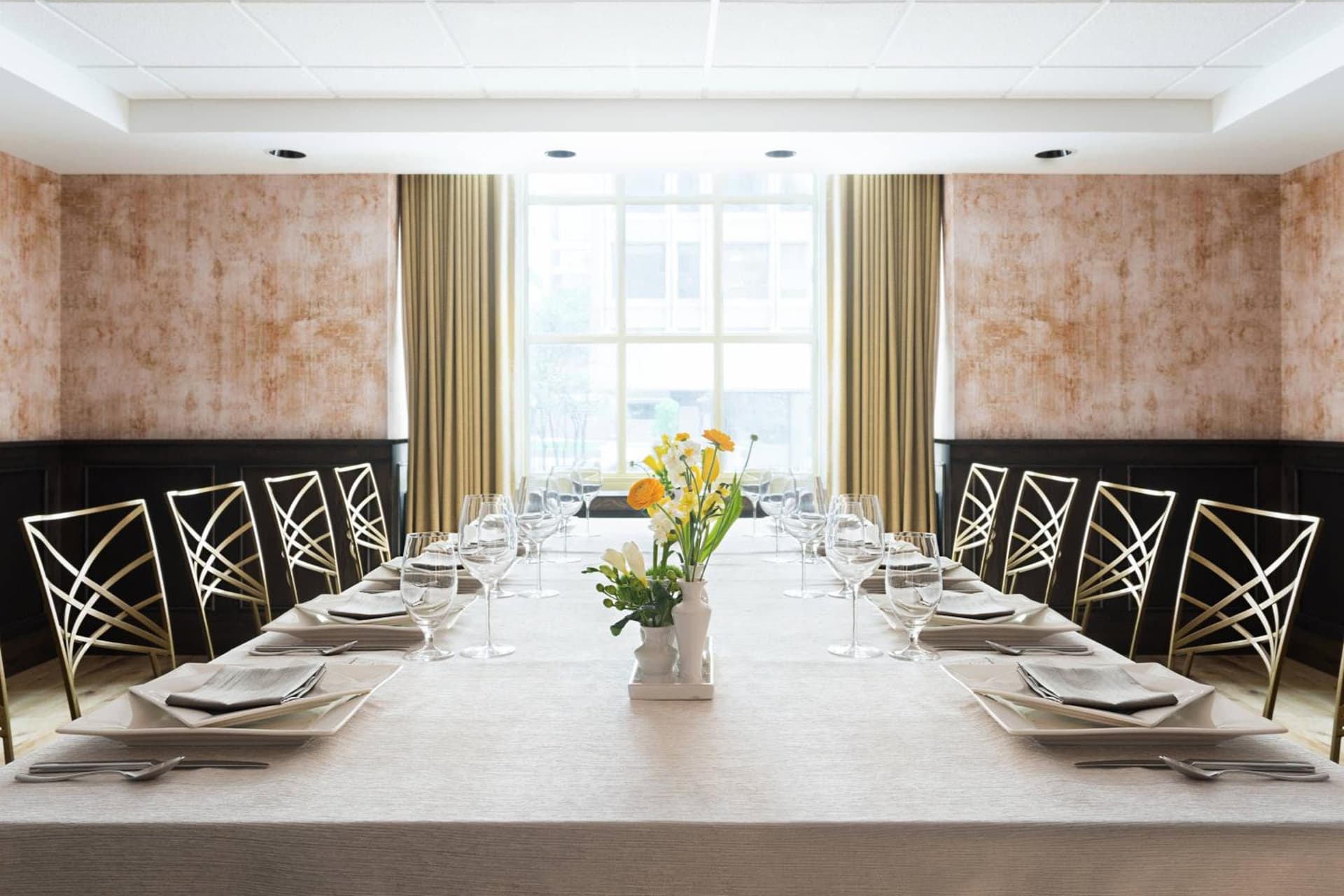 Hotel LeVeque, Autograph Collection gallery photo in Columbus, OH — image 11