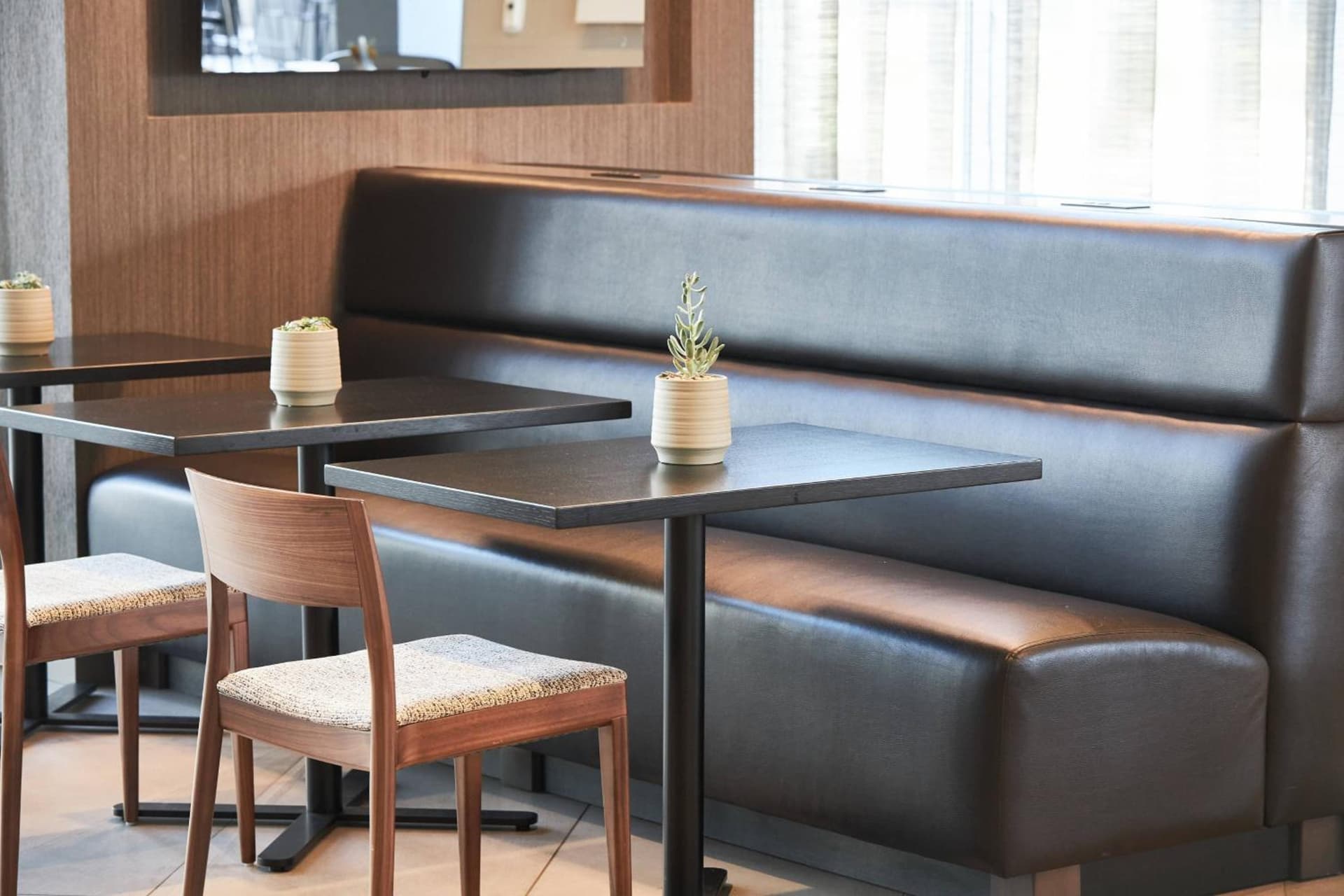 AC Hotel by Marriott Los Angeles South Bay gallery photo in Los Angeles, CA — image 24