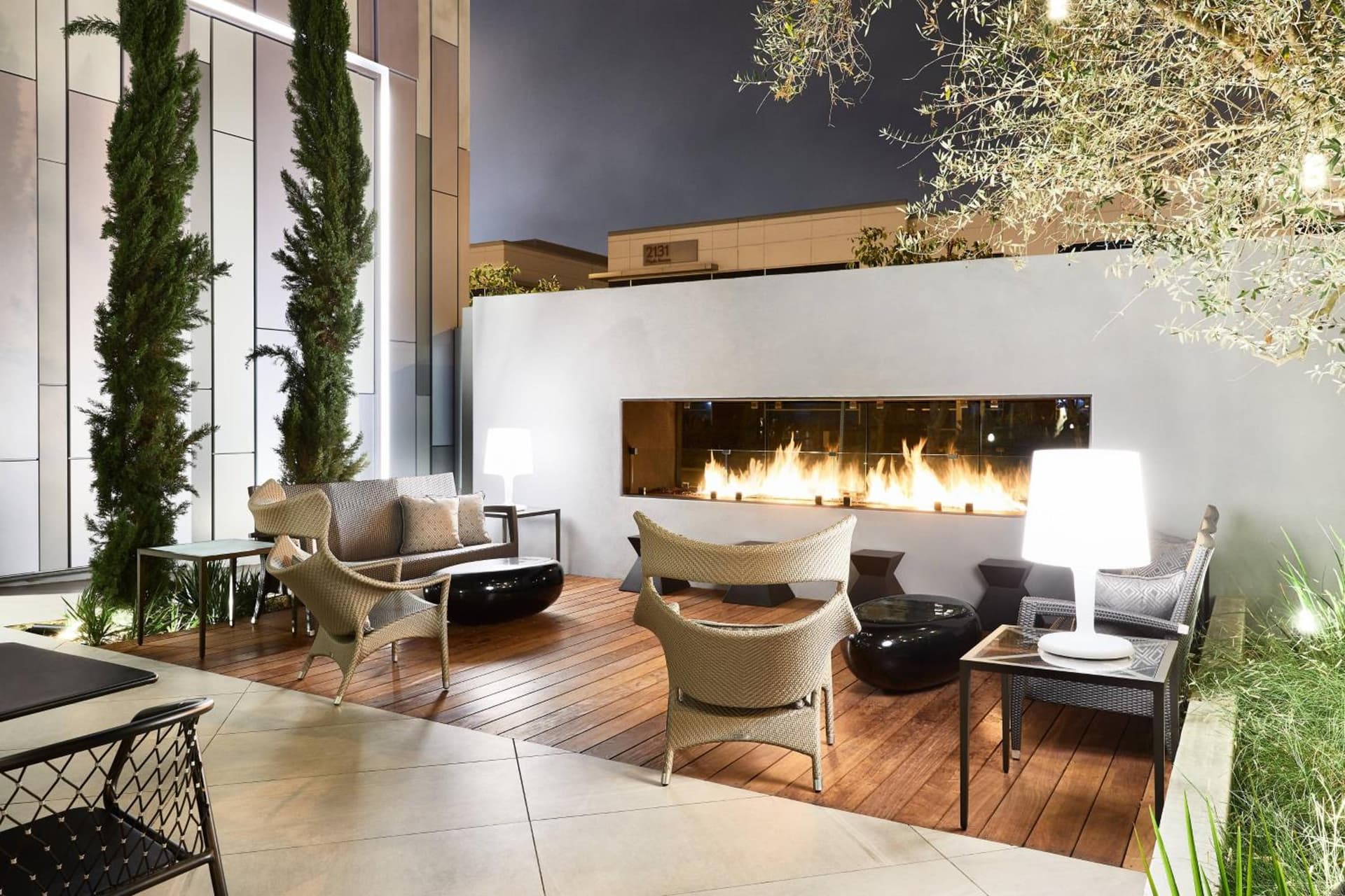 AC Hotel by Marriott Los Angeles South Bay gallery photo in Los Angeles, CA — image 17