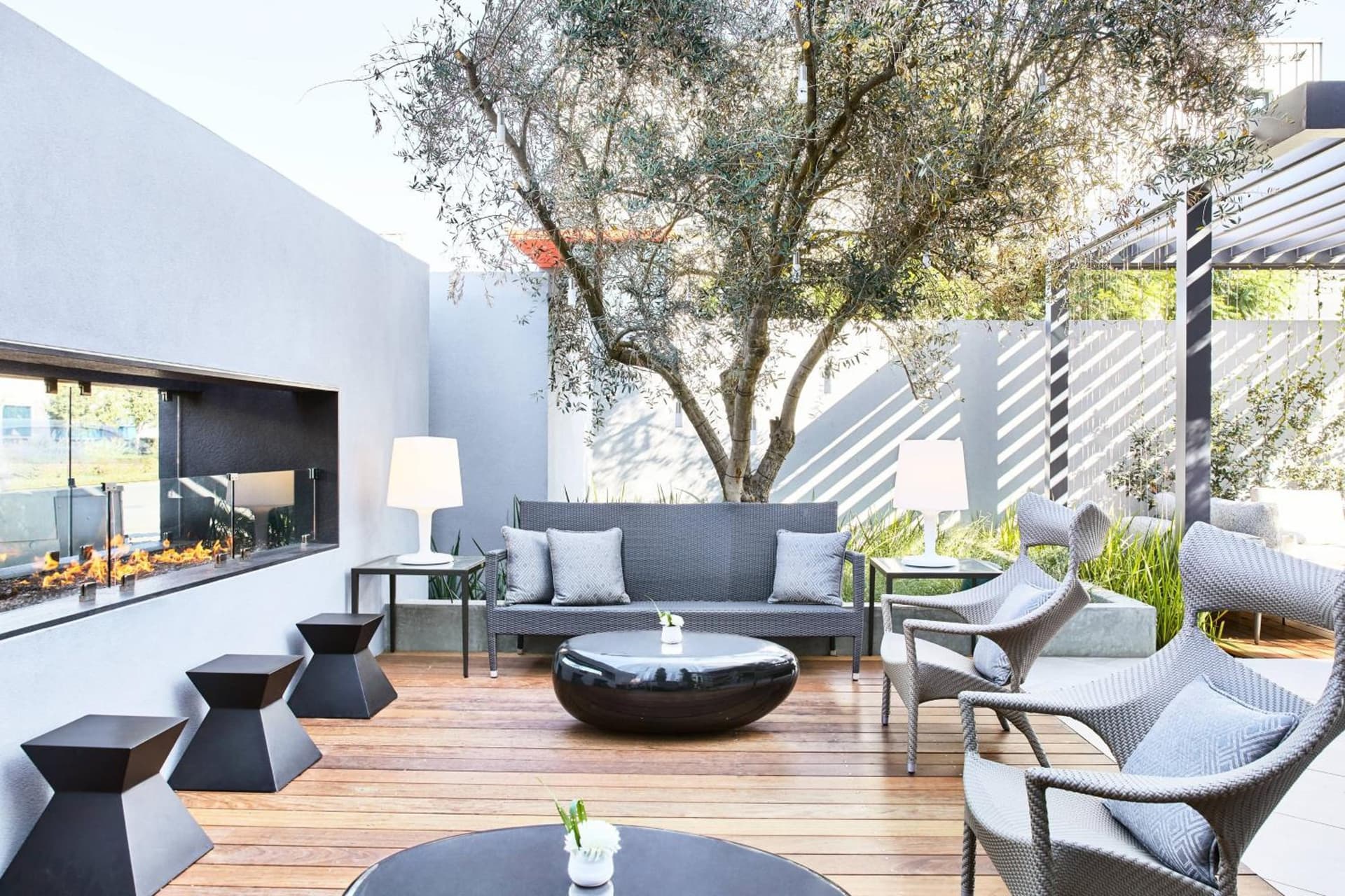 AC Hotel by Marriott Los Angeles South Bay gallery photo in Los Angeles, CA — image 27