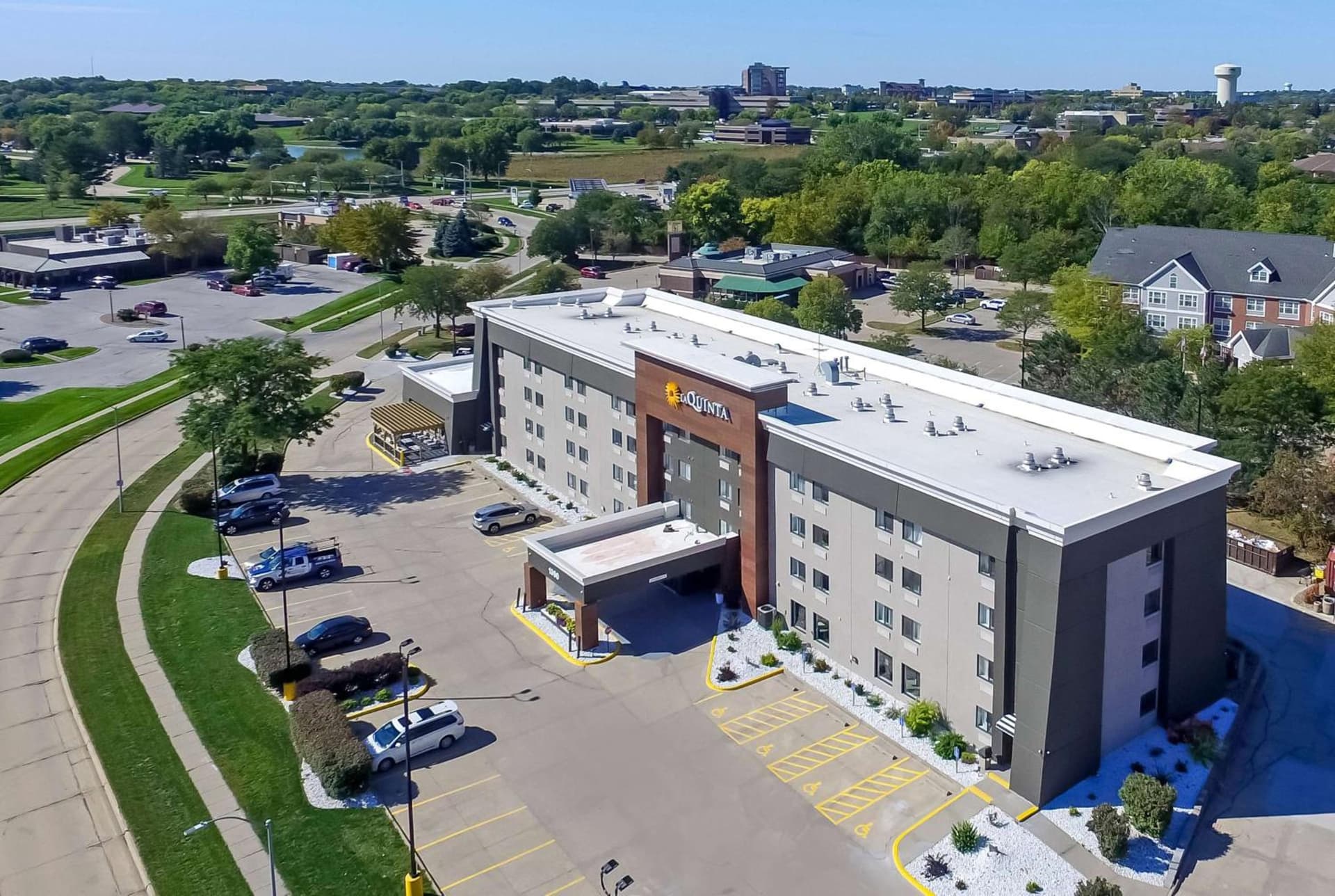La Quinta by Wyndham Des Moines West Clive gallery photo in Clive, IA — image 67