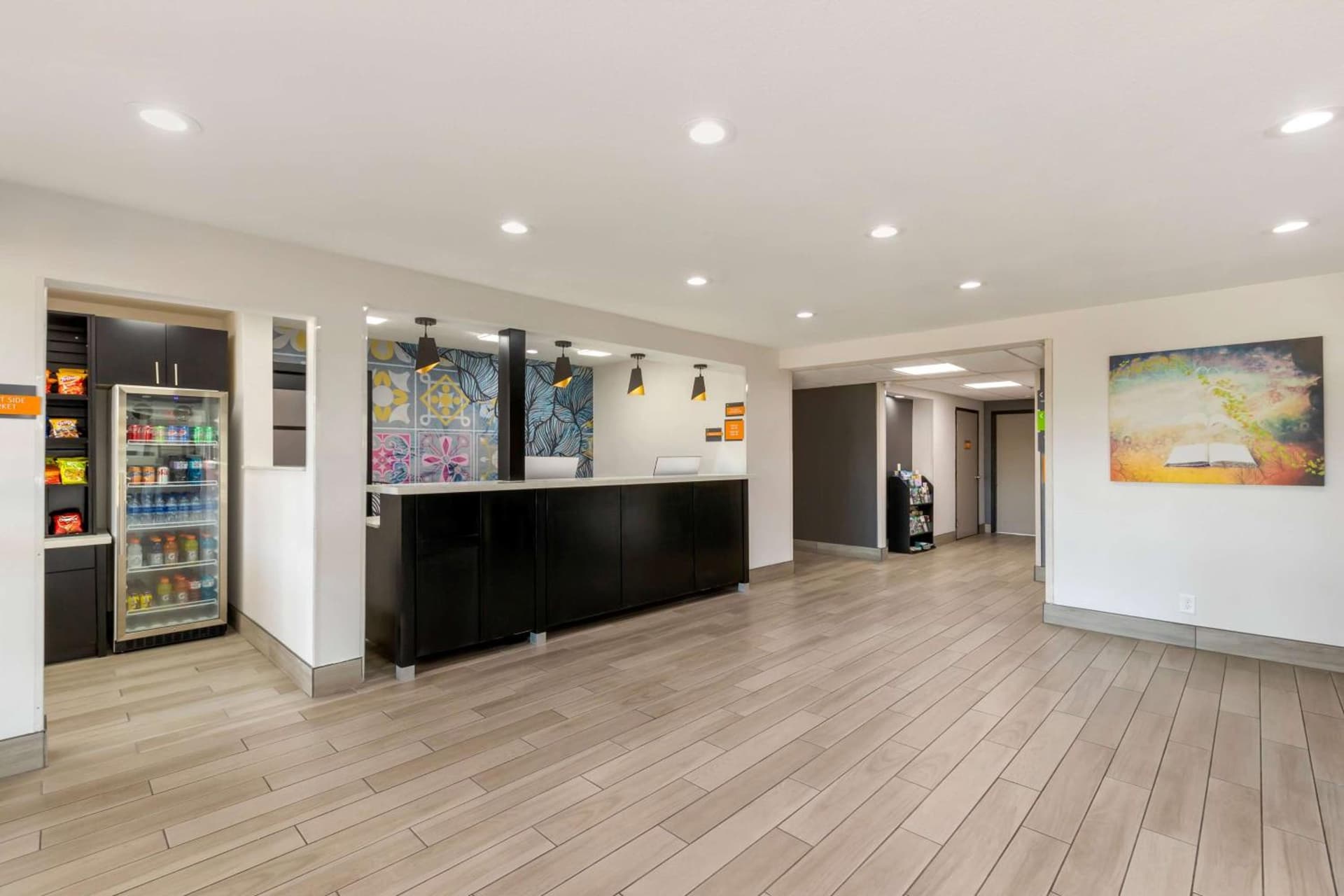 La Quinta by Wyndham Des Moines West Clive gallery photo in Clive, IA — image 96