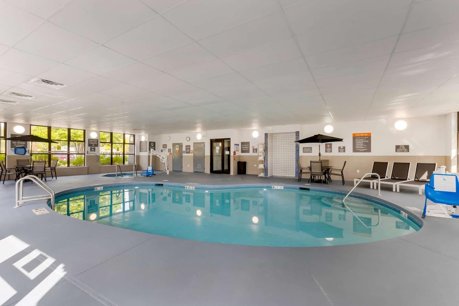 La Quinta by Wyndham Des Moines West Clive gallery photo in Clive, IA — image 30