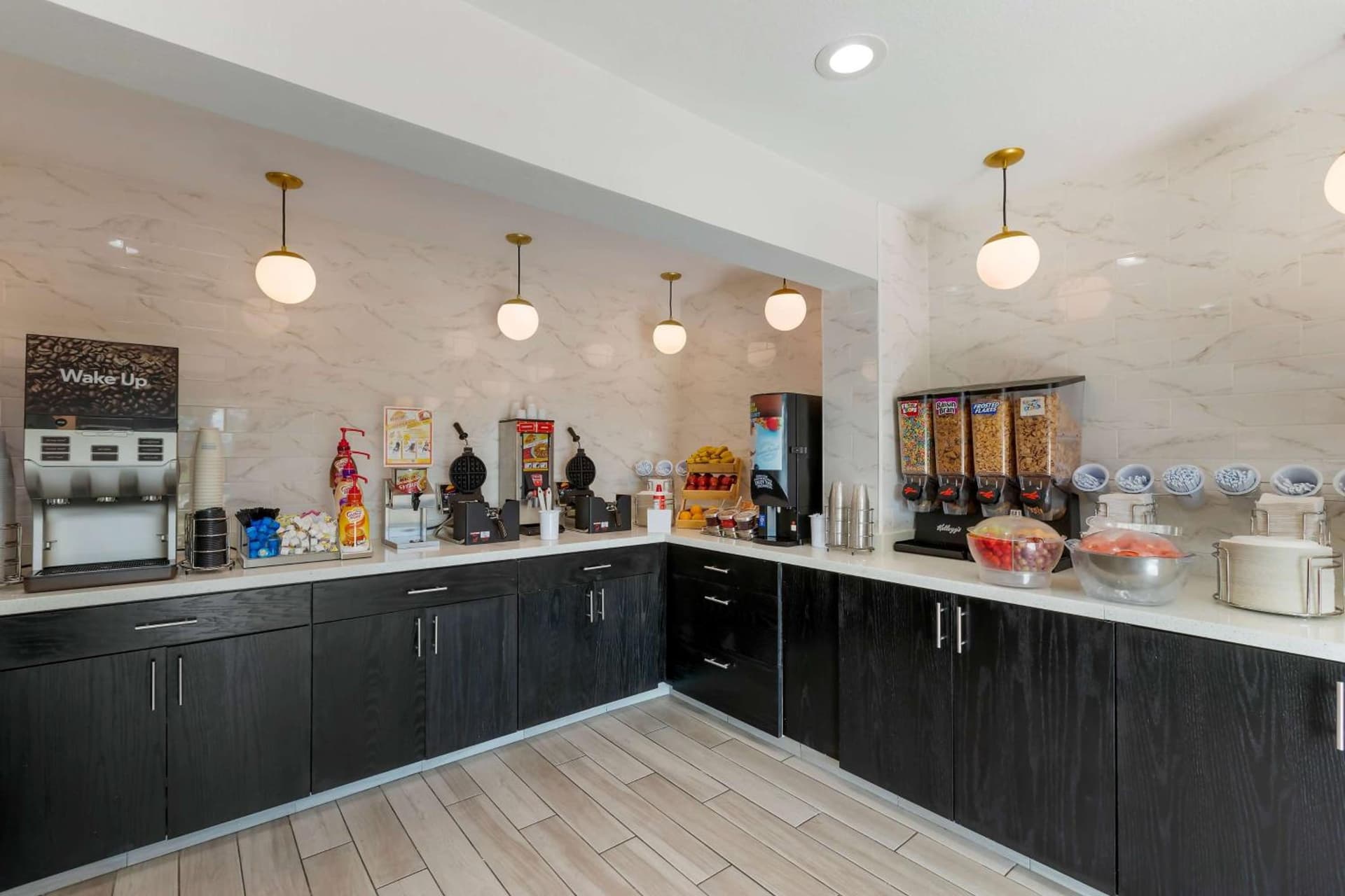La Quinta by Wyndham Des Moines West Clive gallery photo in Clive, IA — image 77