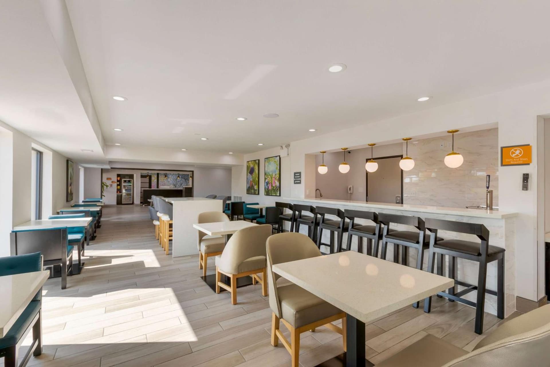 La Quinta by Wyndham Des Moines West Clive gallery photo in Clive, IA — image 105