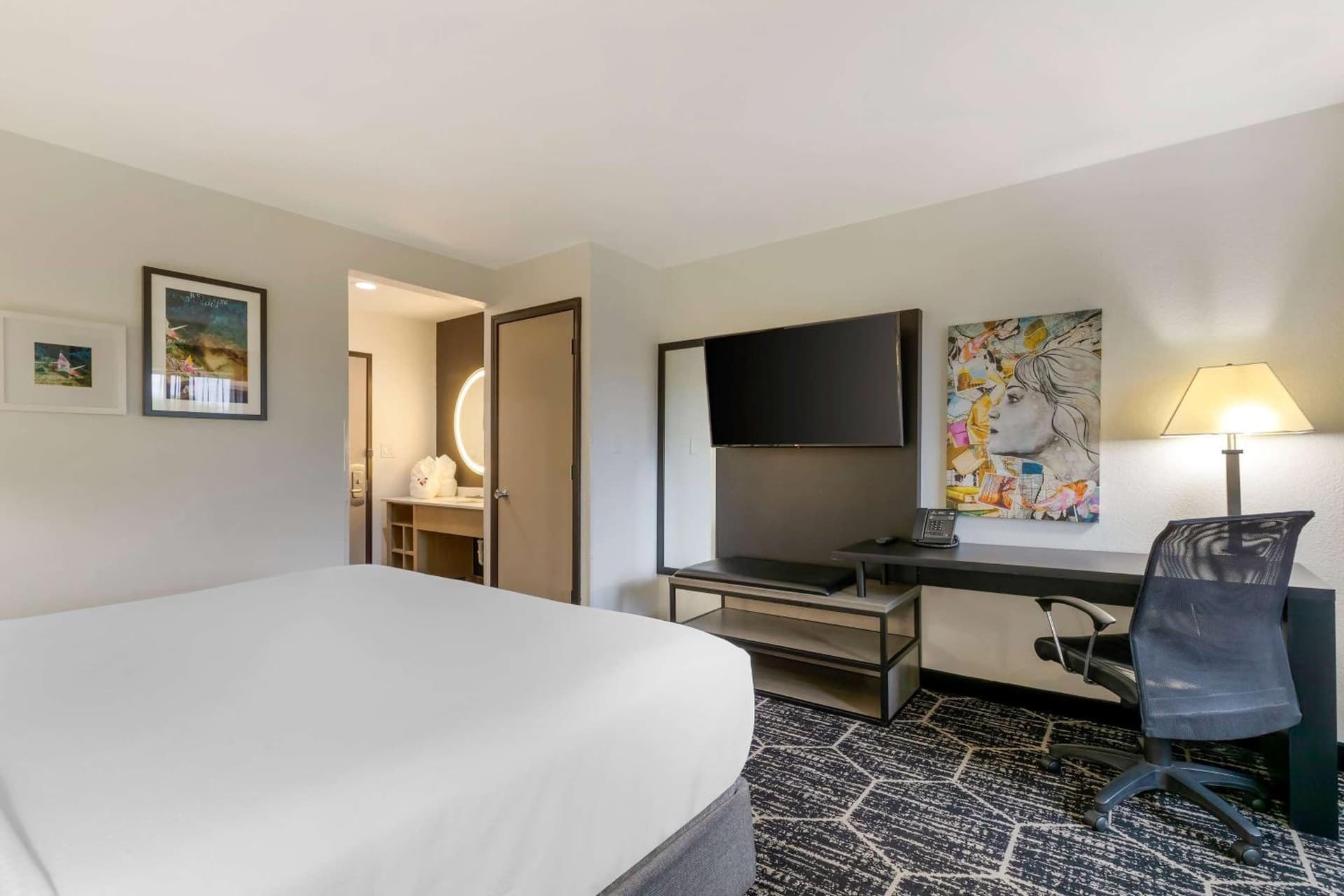 La Quinta by Wyndham Des Moines West Clive gallery photo in Clive, IA — image 19