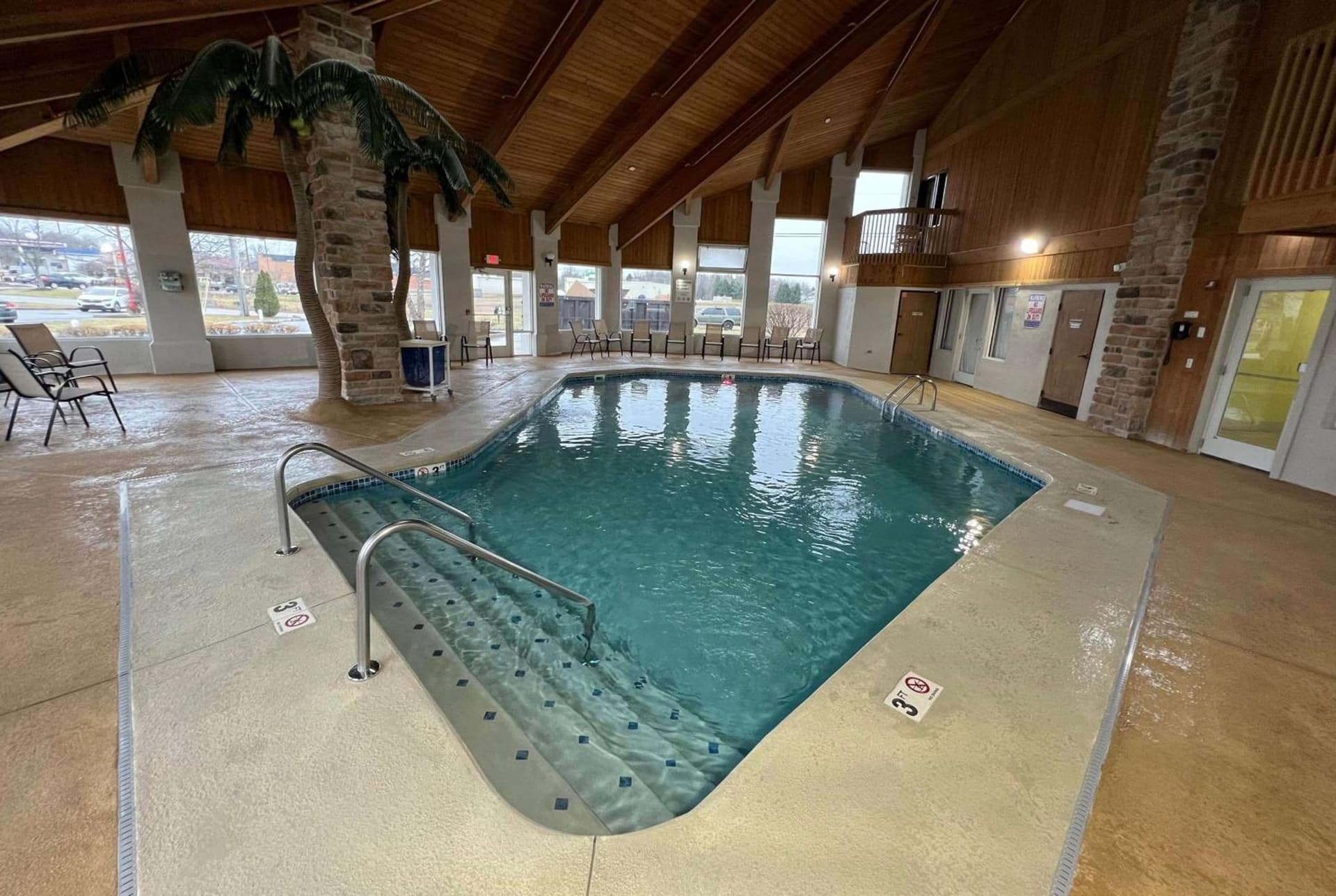 Days Inn by Wyndham Batavia Ohio property views in Batavia, OH — gallery photo 3