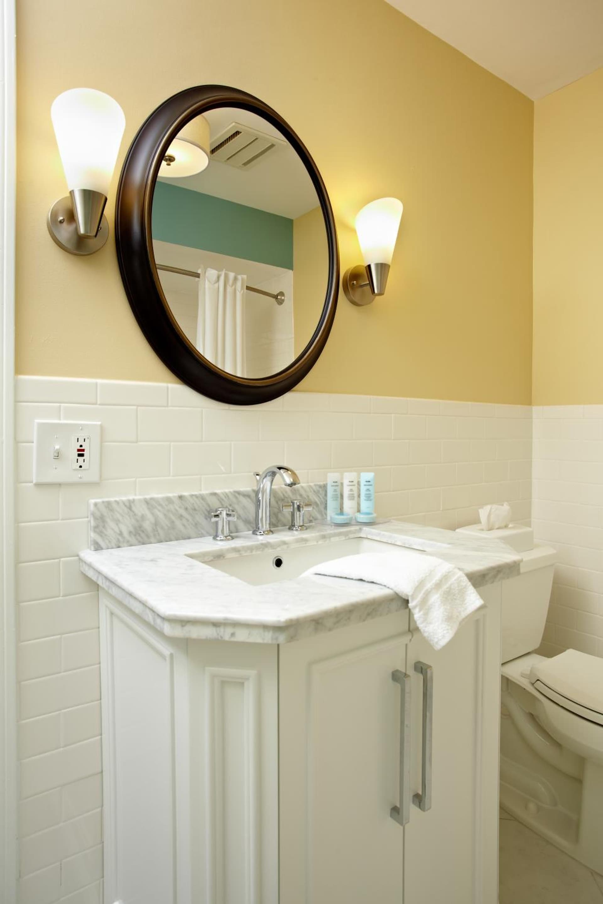 Breezeway Boutique Hotel gallery photo in Westerly, RI — image 44