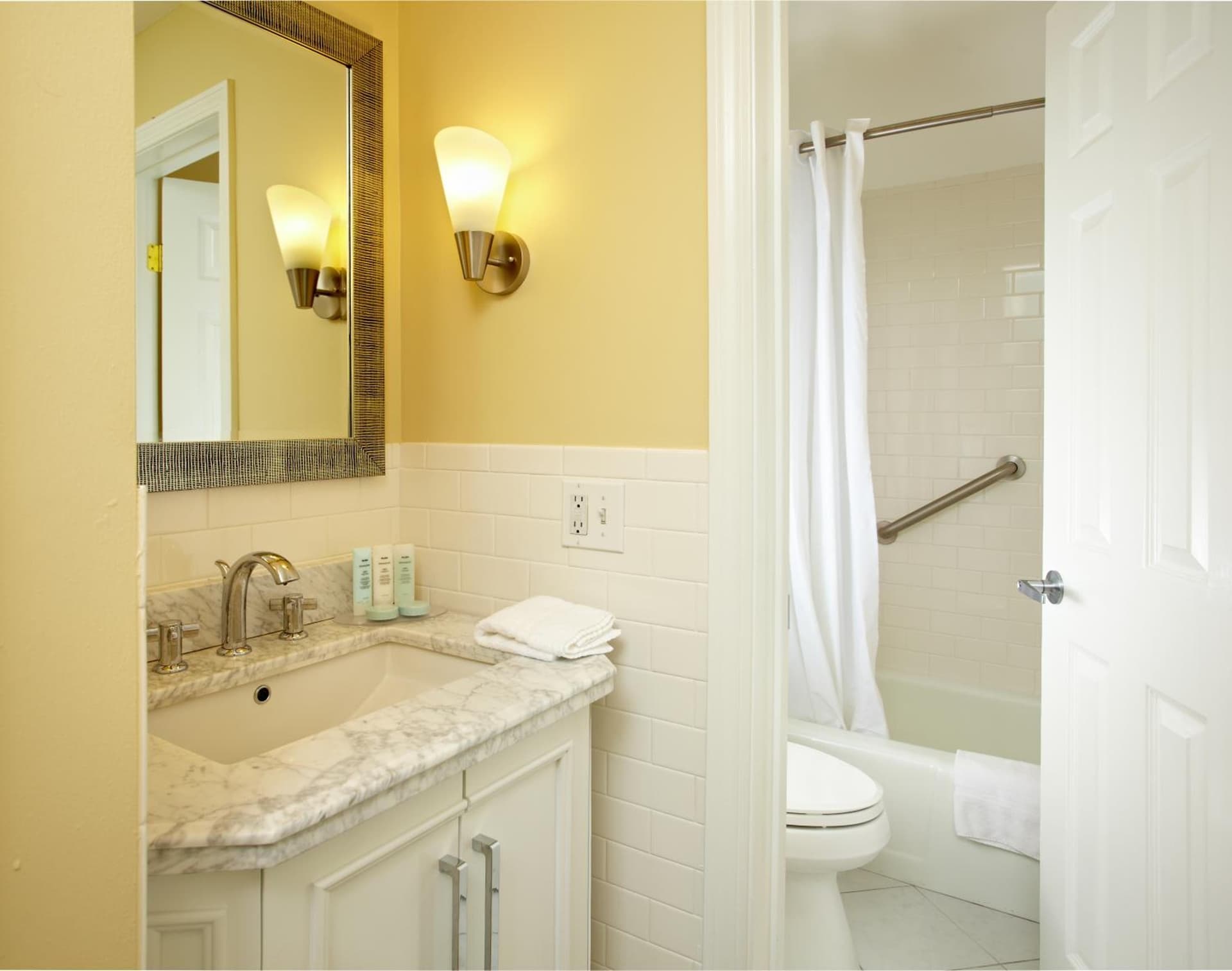 Breezeway Boutique Hotel gallery photo in Westerly, RI — image 42