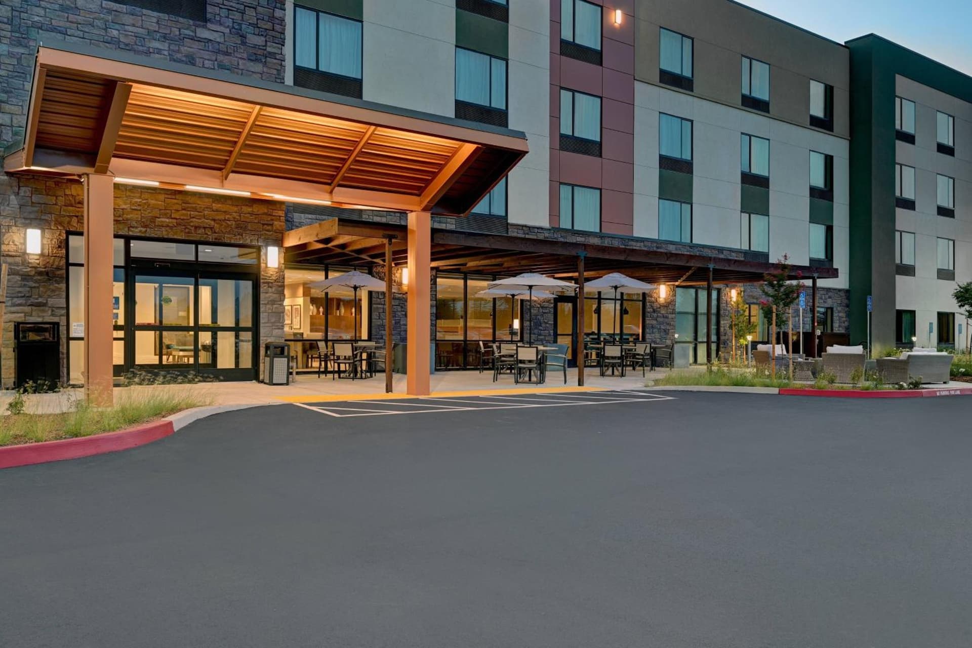 TownePlace Suites Sacramento Airport Natomas property views in Sacramento, CA — gallery photo 3