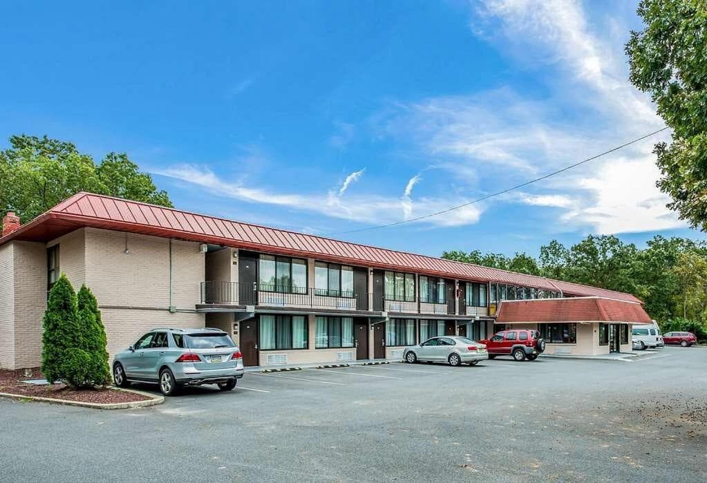 Red Carpet Inn & Suites NJ-73 featured exterior or lobby in Hammonton, NJ — similar hotel