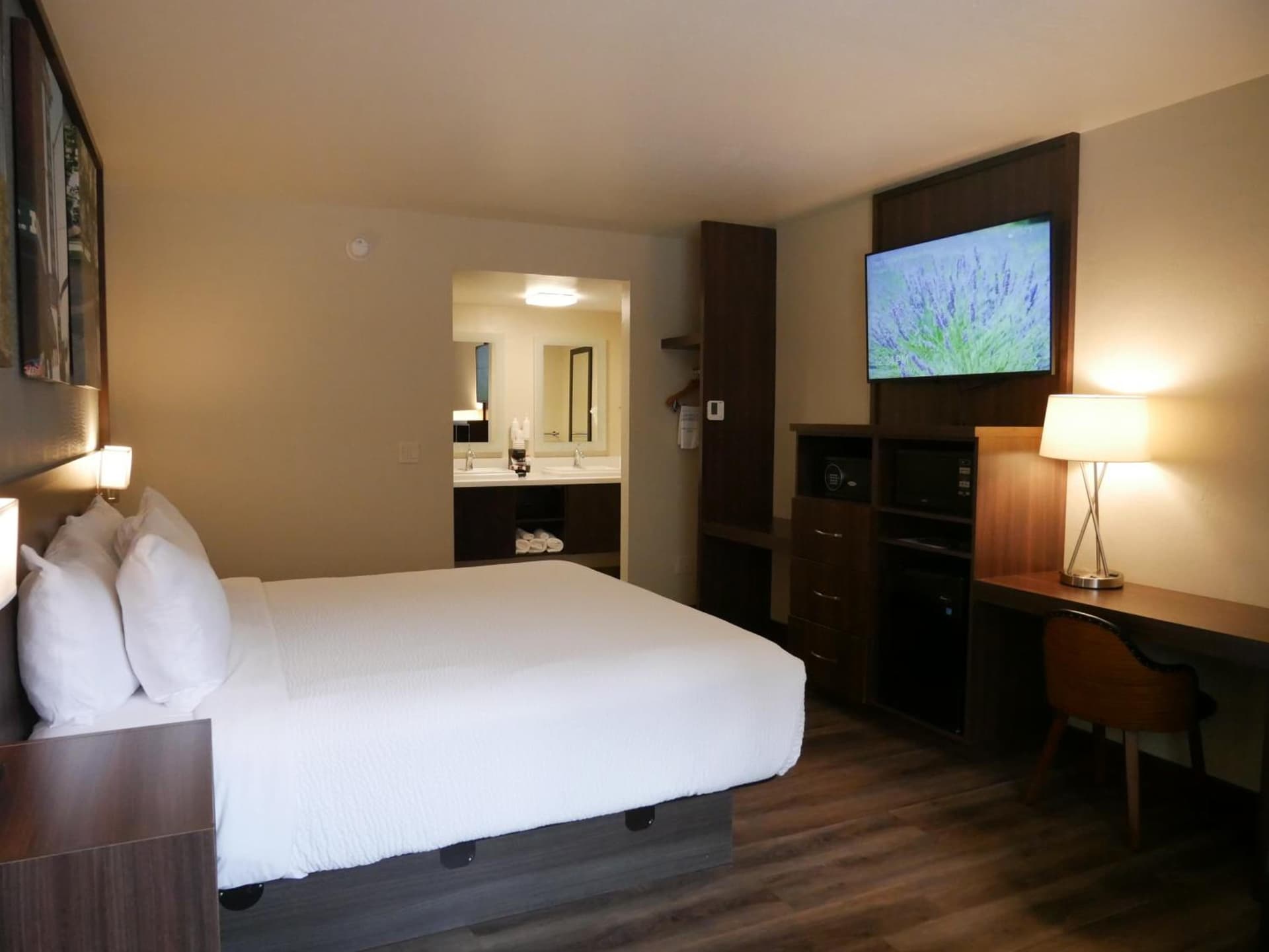 Days Inn by Wyndham Prescott gallery photo in Prescott, AZ — image 32
