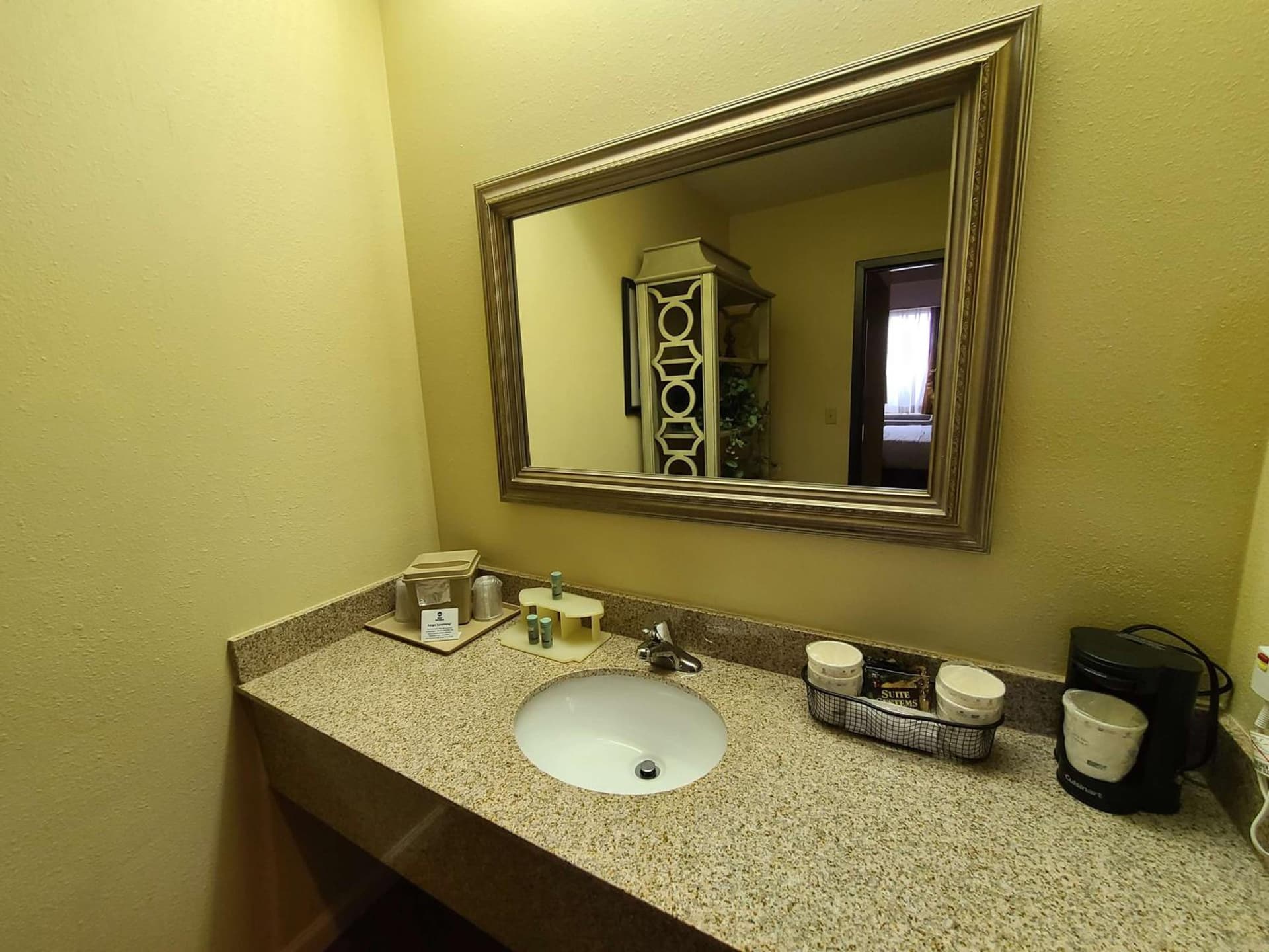 Best Western Hickory interior in Hickory, NC — gallery photo 2