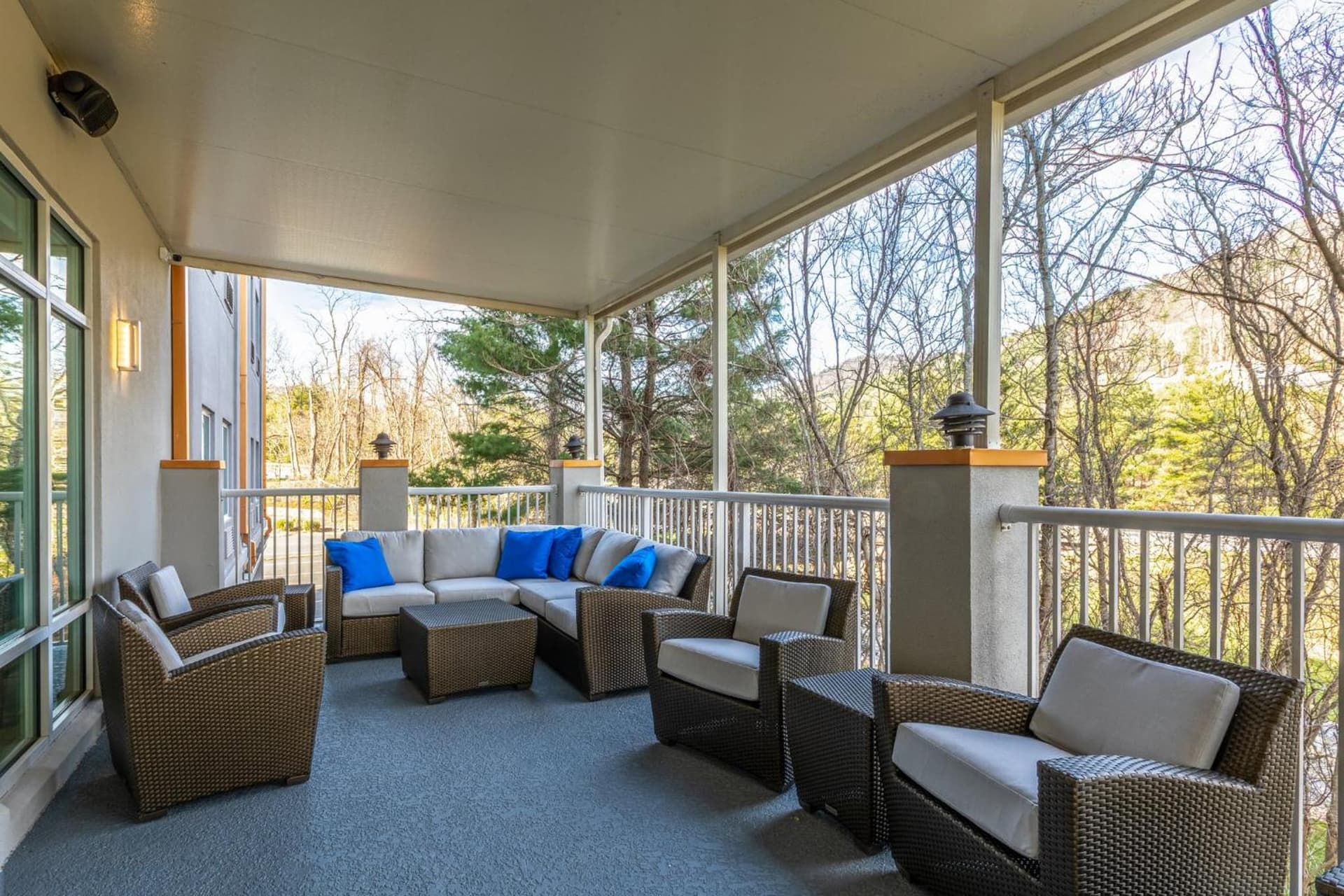 Holiday Inn Express & Suites Asheville Downtown by IHG gallery photo in Asheville, NC — image 8