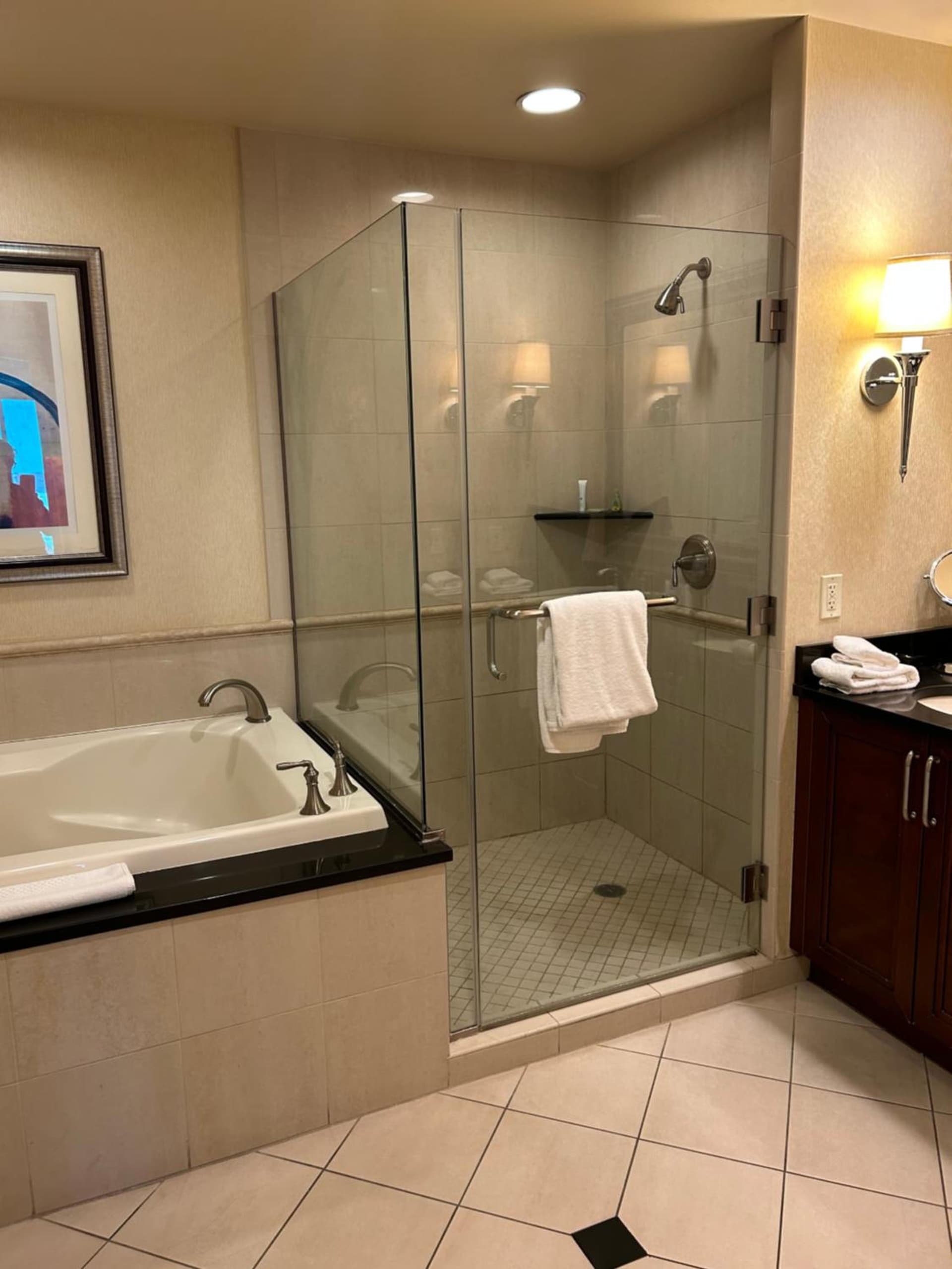 MGM signature tower 1 interior in Las Vegas, NV — gallery photo 2