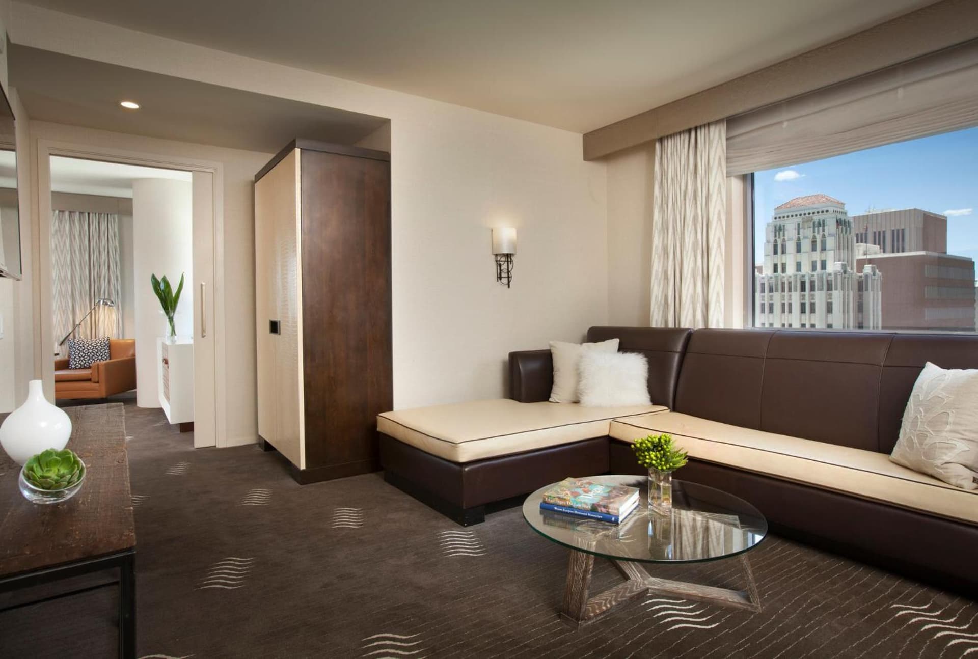 Kimpton Hotel Palomar Phoenix Cityscape by IHG gallery photo in Phoenix, AZ — image 41