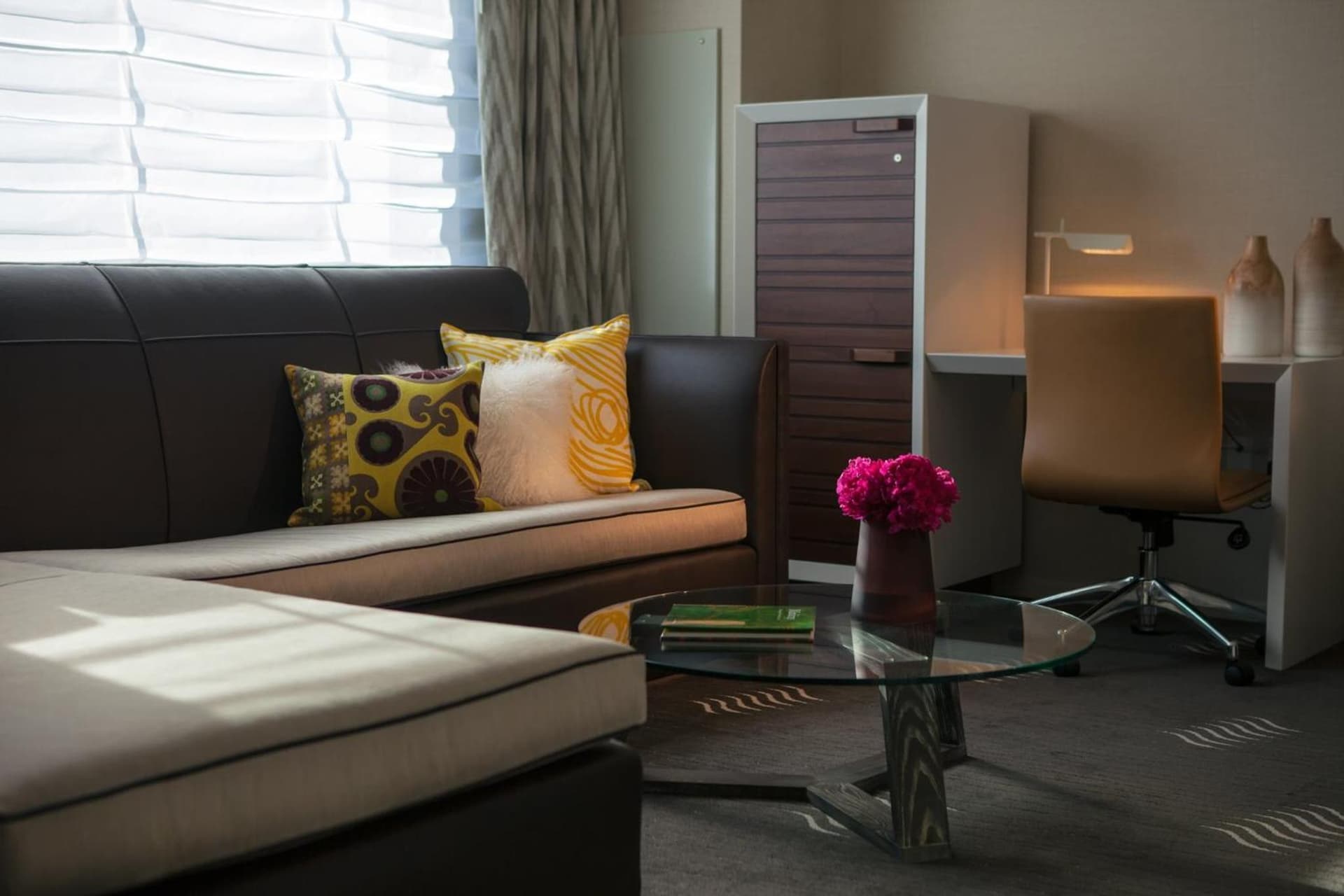 Kimpton Hotel Palomar Phoenix Cityscape by IHG gallery photo in Phoenix, AZ — image 14