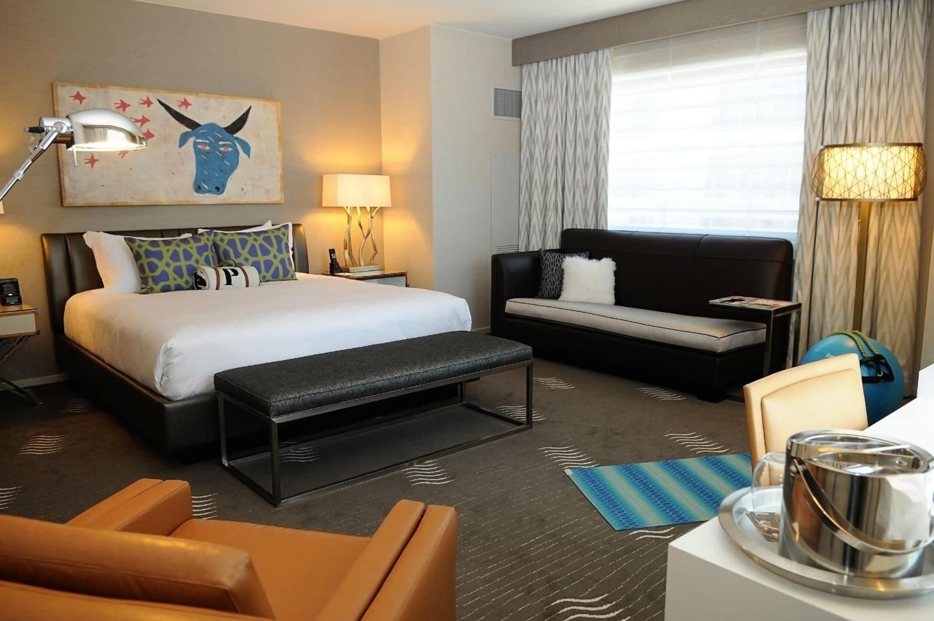 Kimpton Hotel Palomar Phoenix Cityscape by IHG gallery photo in Phoenix, AZ — image 75