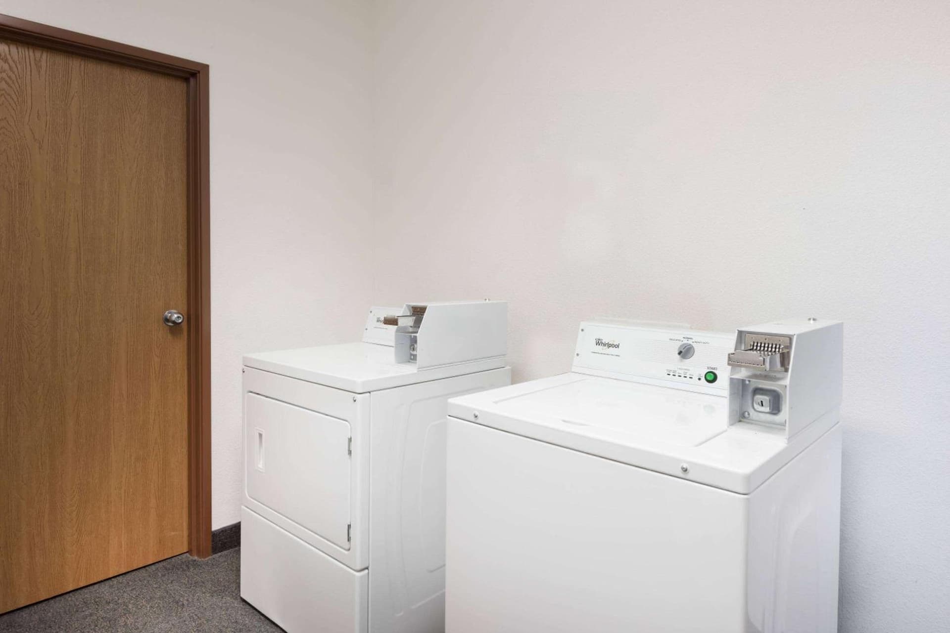 Super 8 by Wyndham Columbia East gallery photo in Columbia, MO — image 22