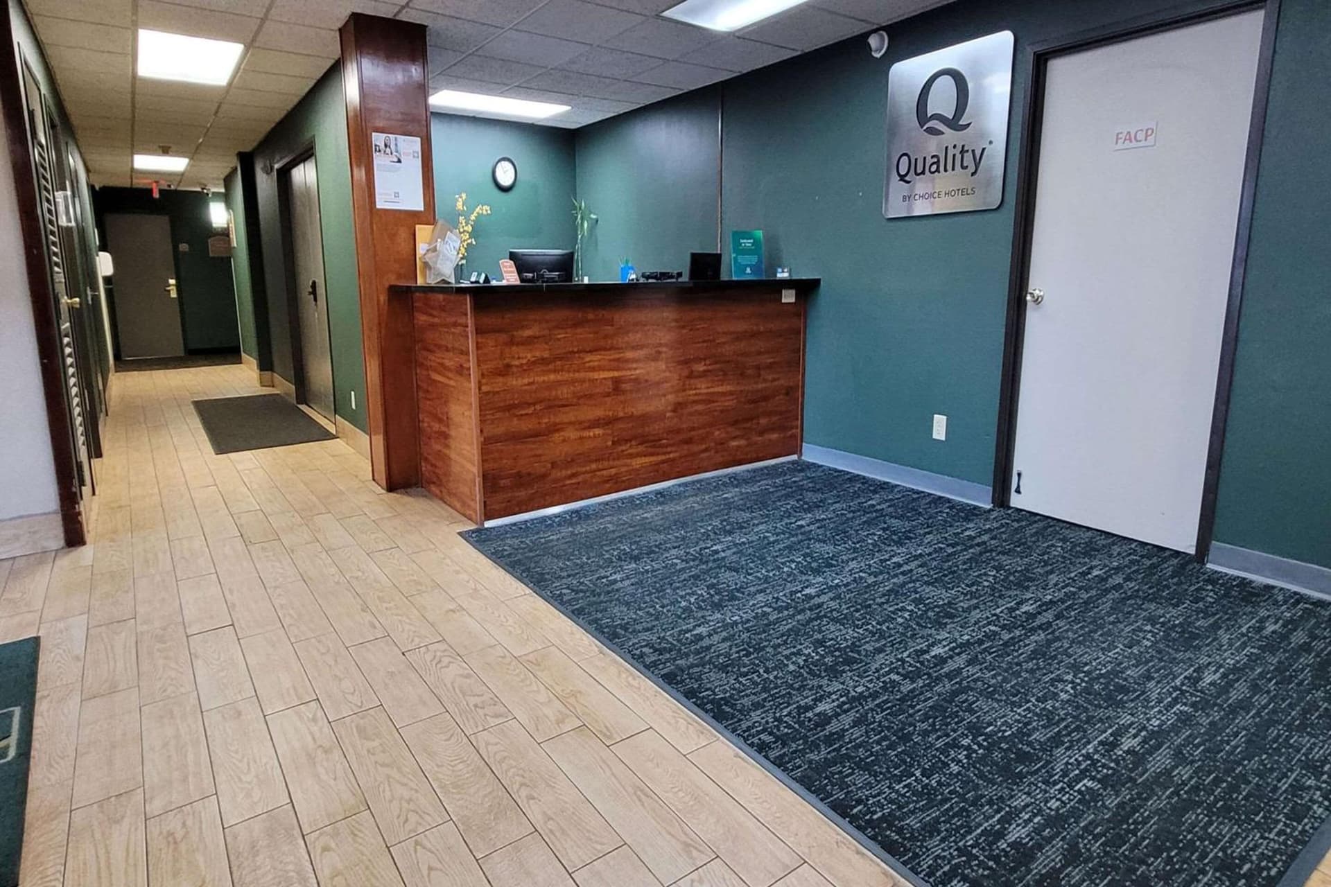 Quality Inn & Suites Columbia I-70 property views in Columbia, MO — gallery photo 3