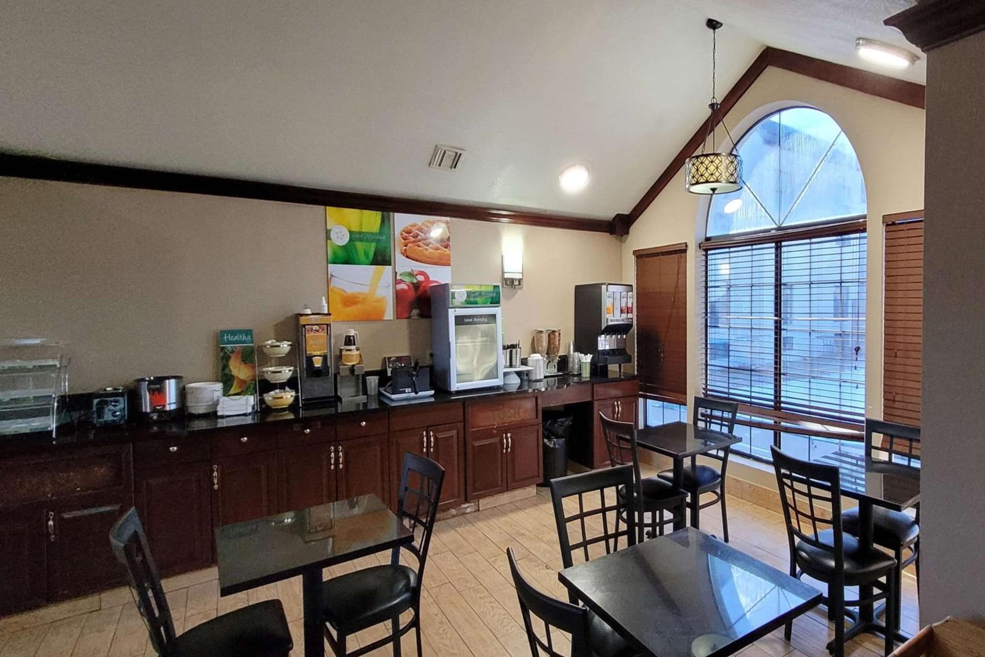 Quality Inn & Suites Columbia I-70 gallery photo in Columbia, MO — image 4