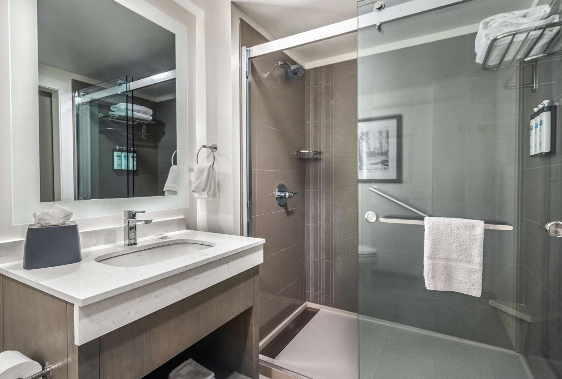 Hyatt House Sacramento-Midtown interior in Sacramento, CA — gallery photo 2