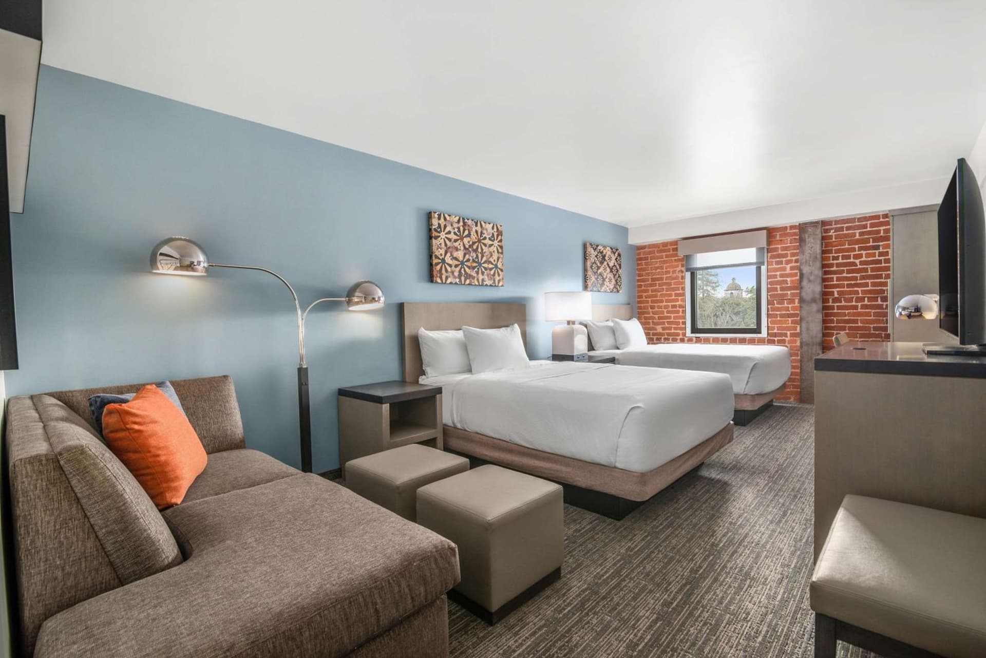 Hyatt House Sacramento-Midtown property views in Sacramento, CA — gallery photo 3